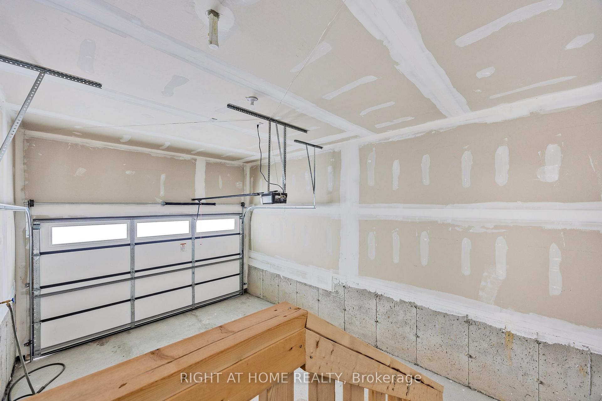 Photo 32 of 127 Union Boulevard, Wasaga Beach — HOMEH