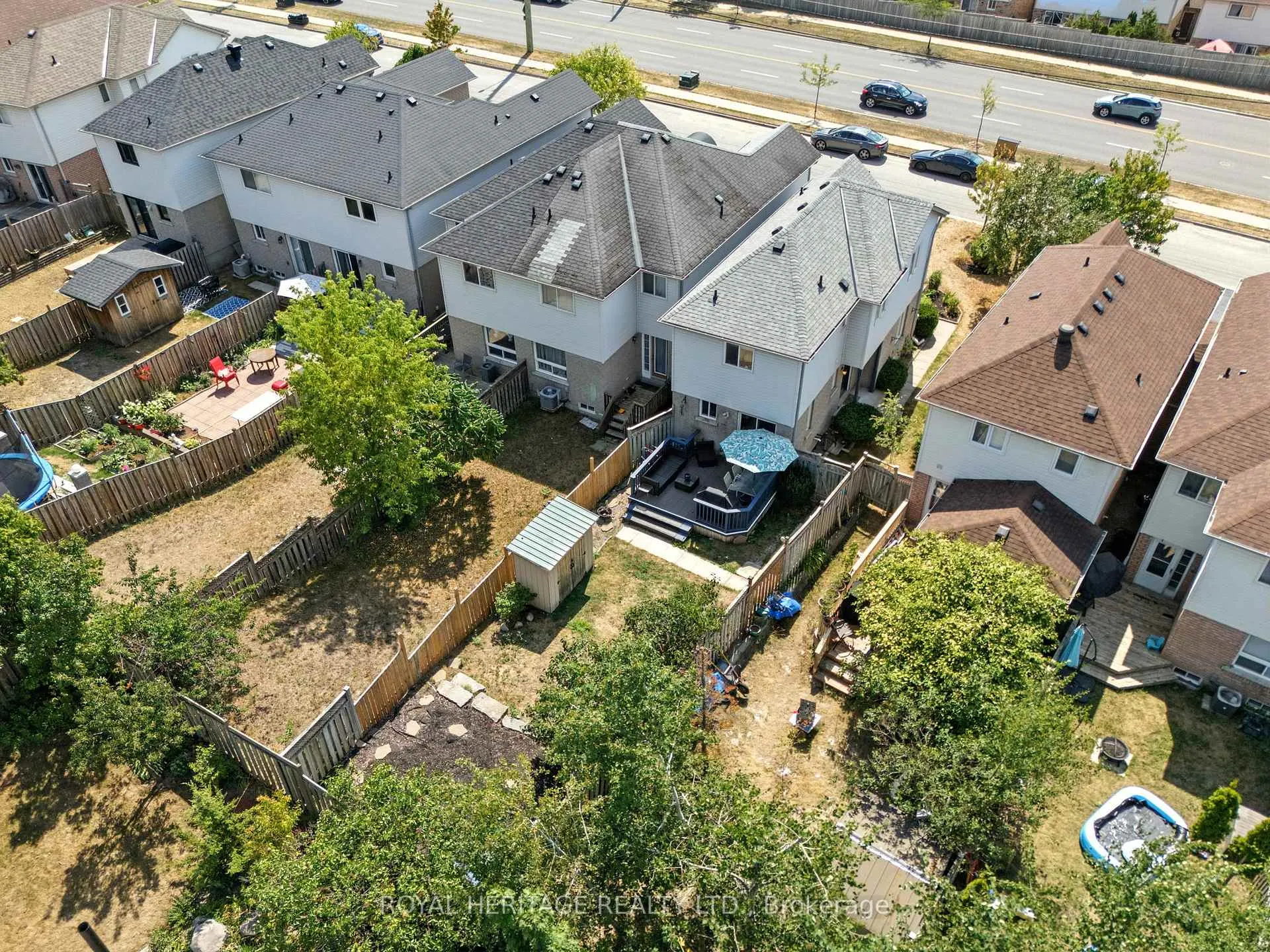 Photo 33 of 337 Ferndale Drive S, Barrie, Ardagh — HOMEH