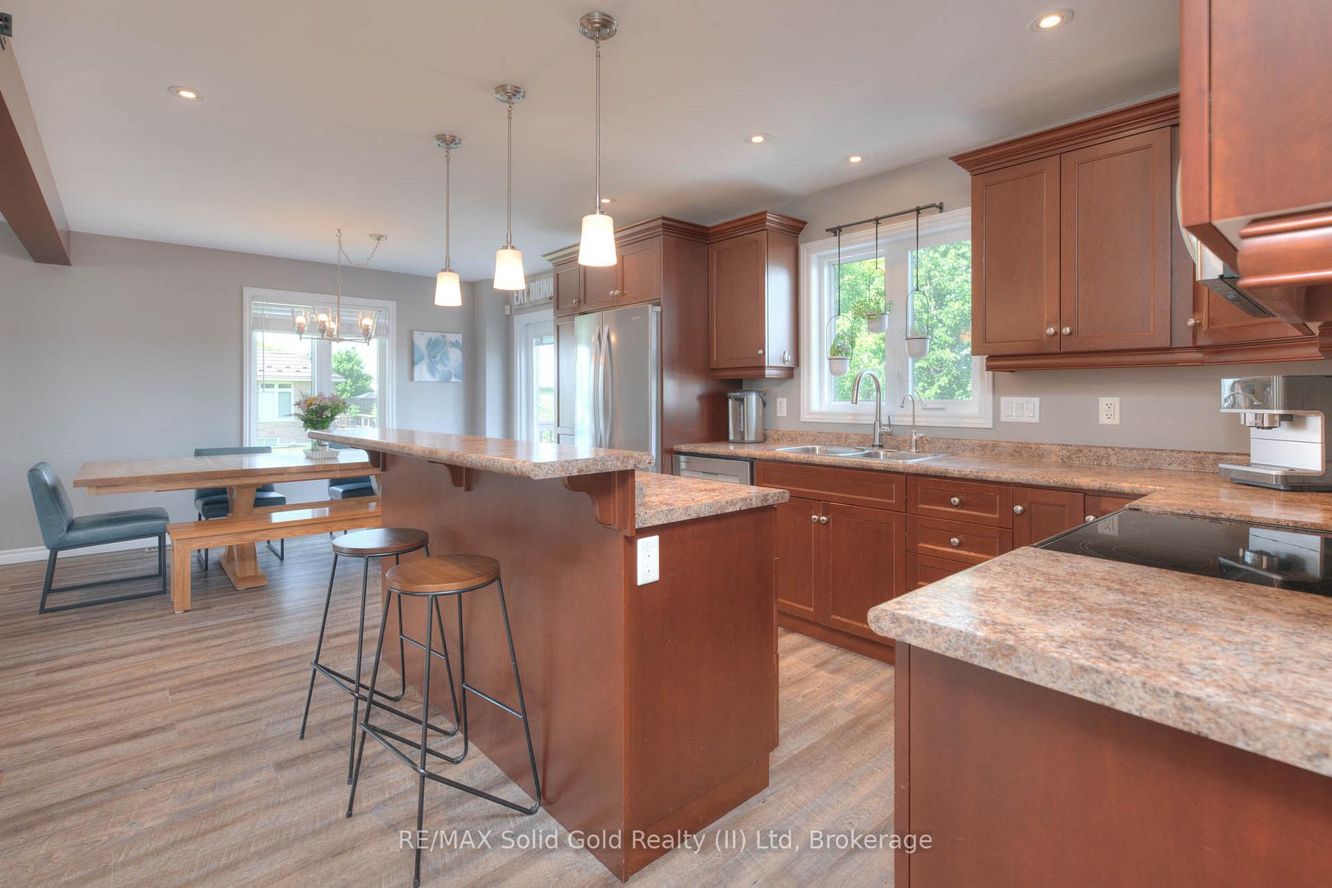 Photo 14 of 210 First Street W, Woolwich — HOMEH