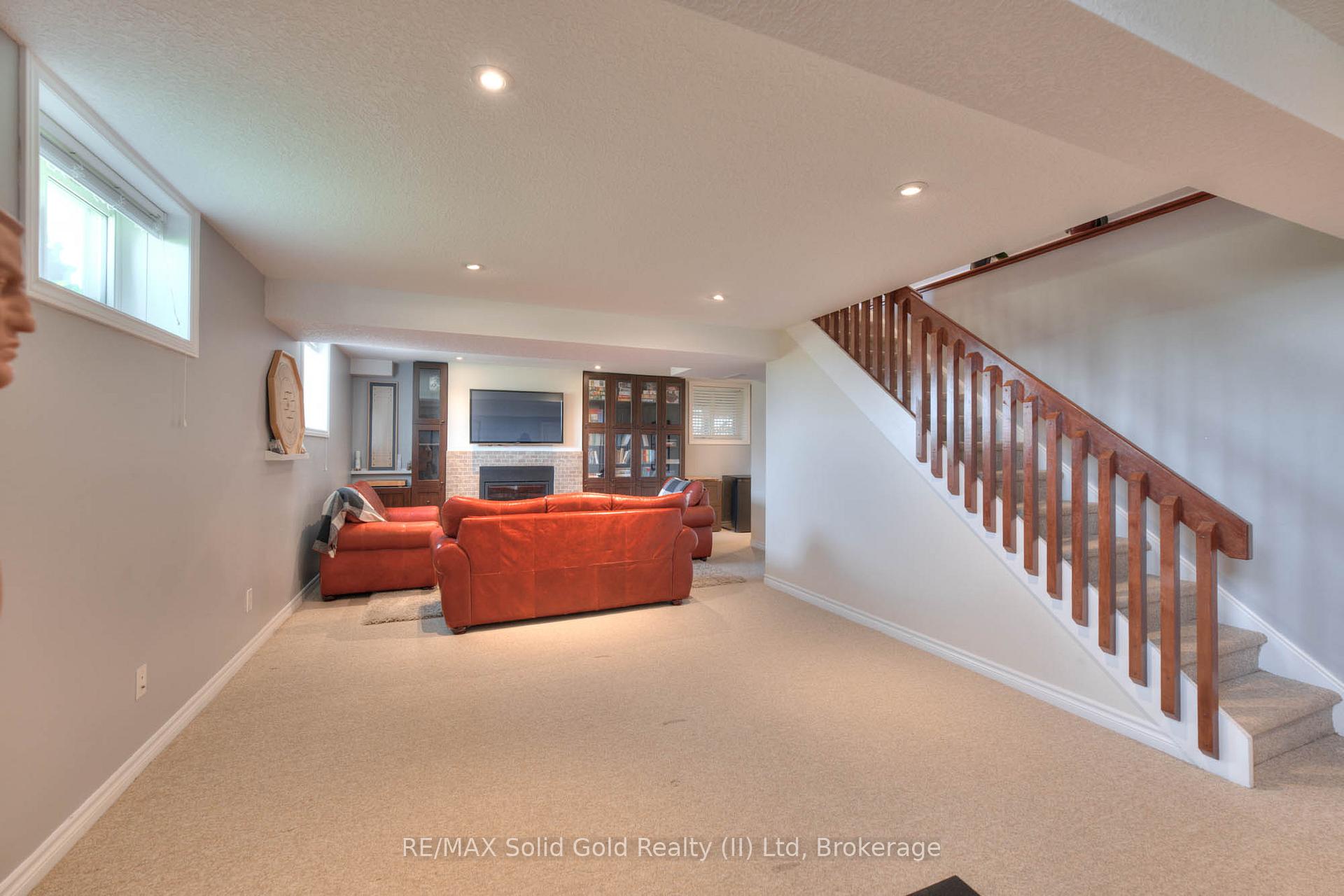 Photo 31 of 210 First Street W, Woolwich — HOMEH