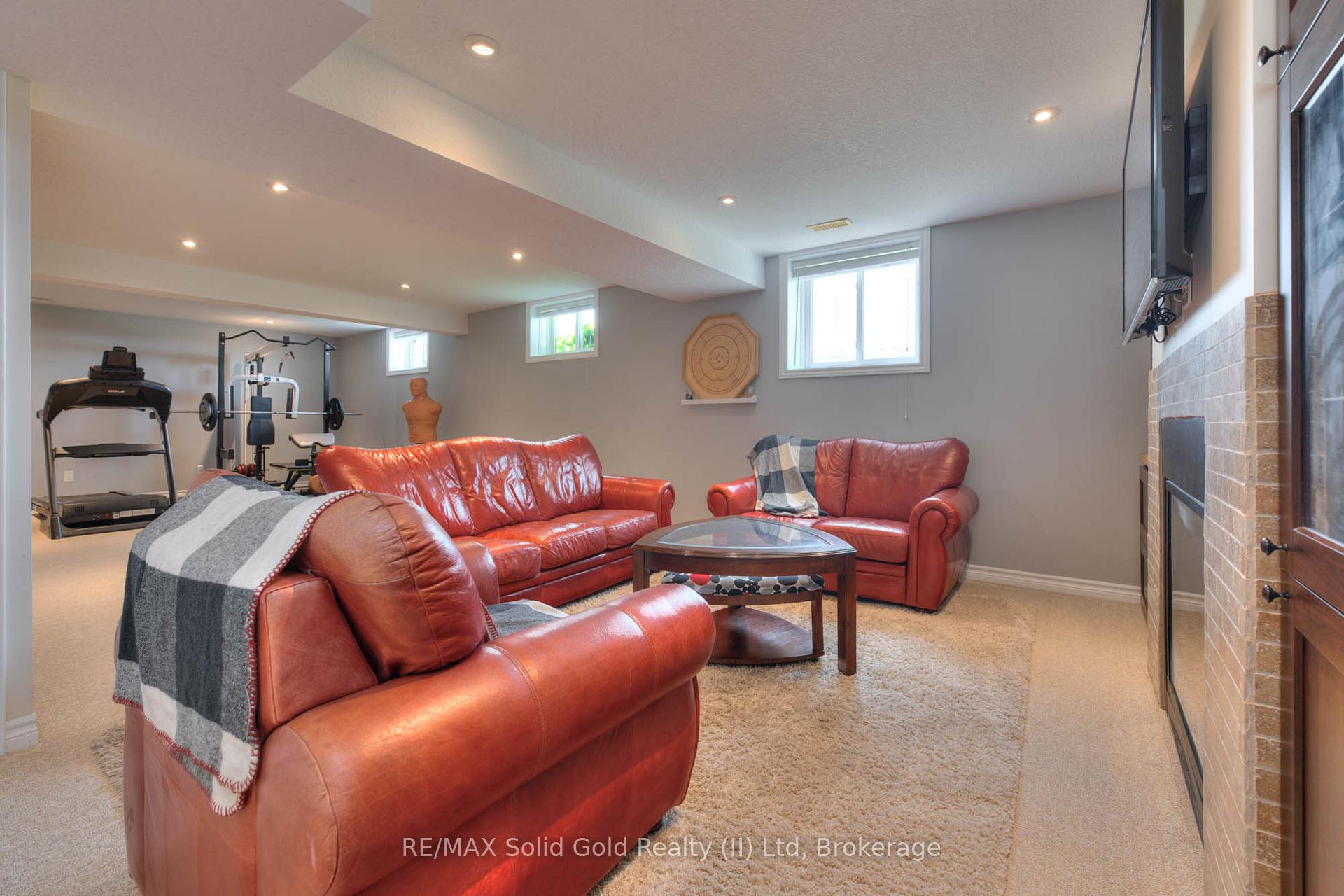 Photo 32 of 210 First Street W, Woolwich — HOMEH