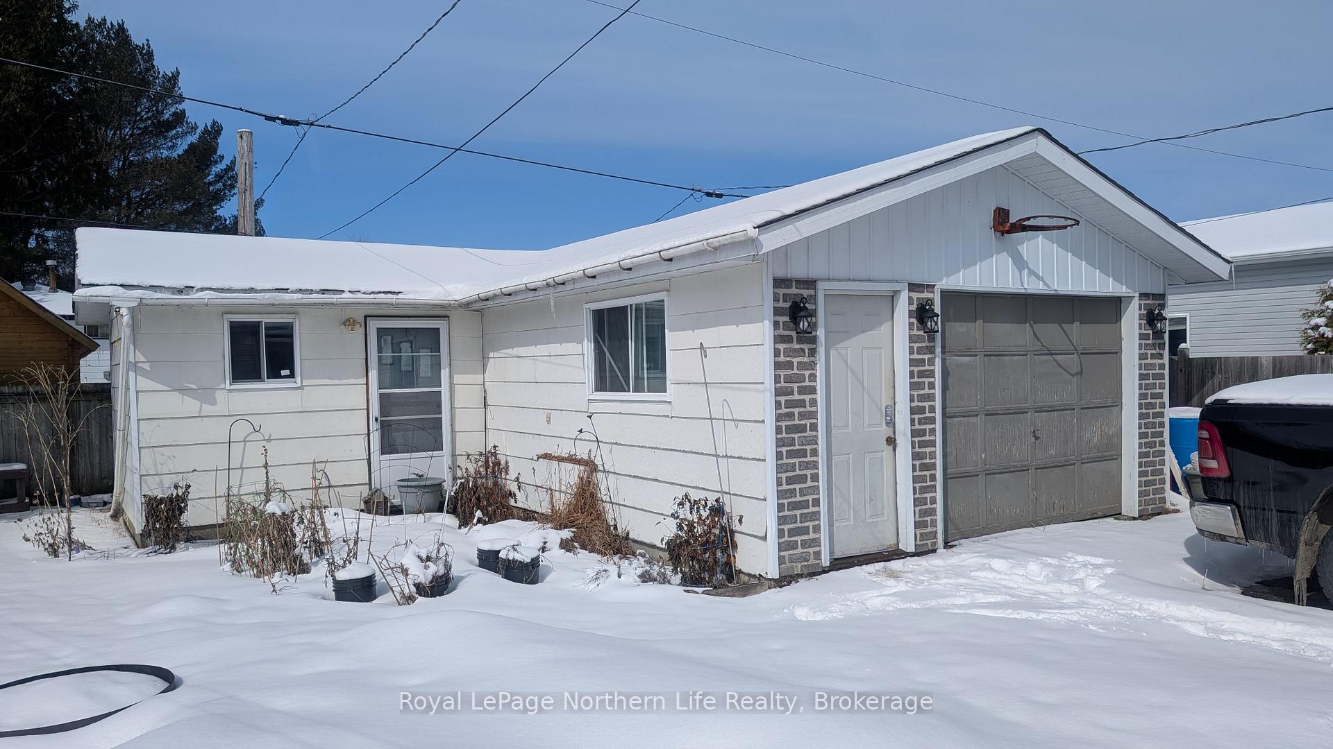 Photo 4 of 419 Roy Street, West Nipissing, Sturgeon Falls — HOMEH