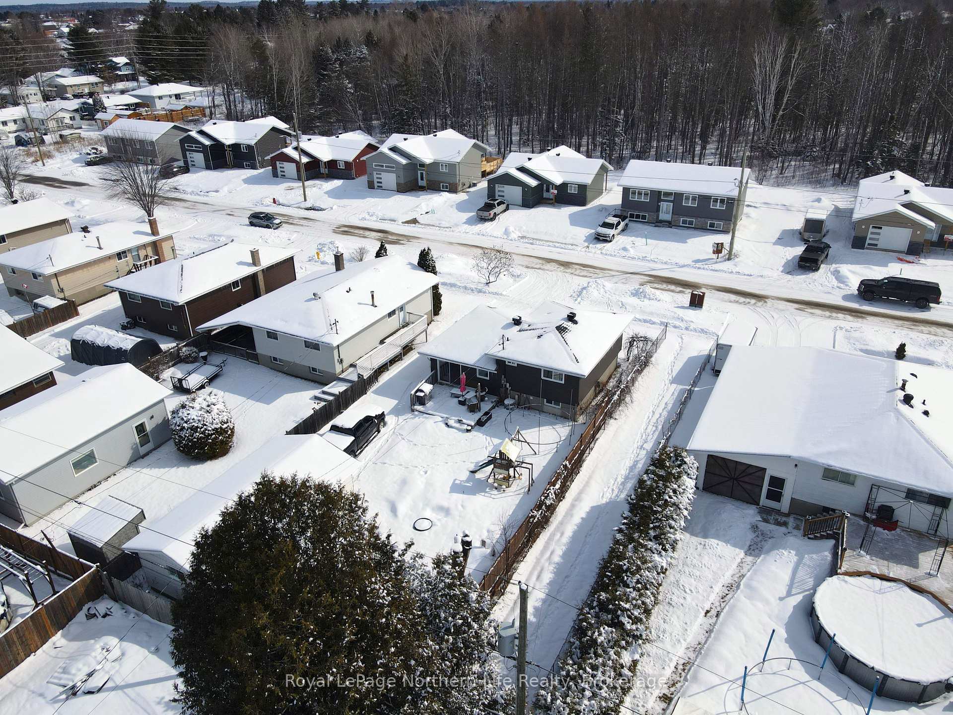 Photo 28 of 419 Roy Street, West Nipissing, Sturgeon Falls — HOMEH