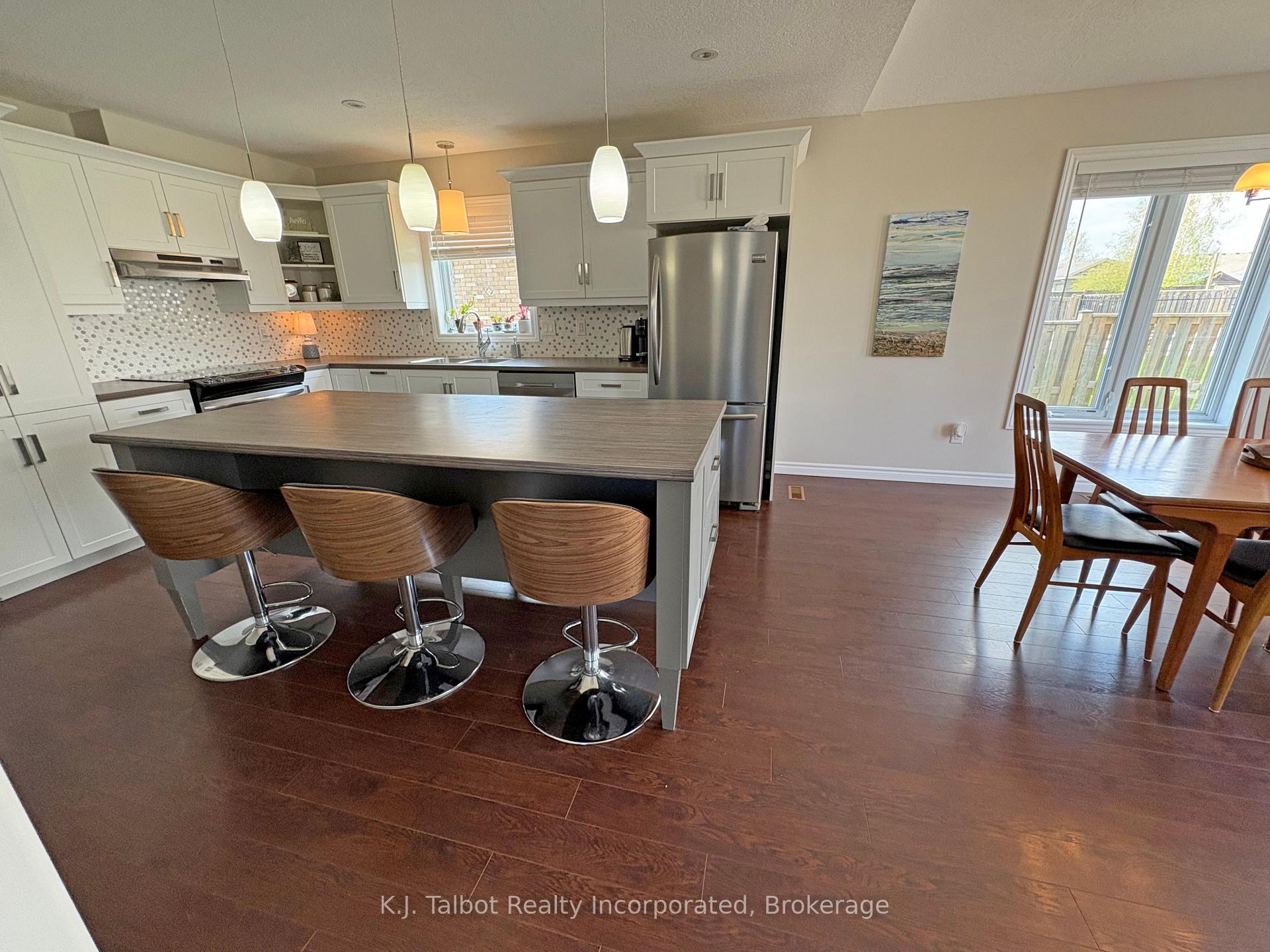 Photo 12 of 67 Clayton Street, West Perth, Mitchell — HOMEH