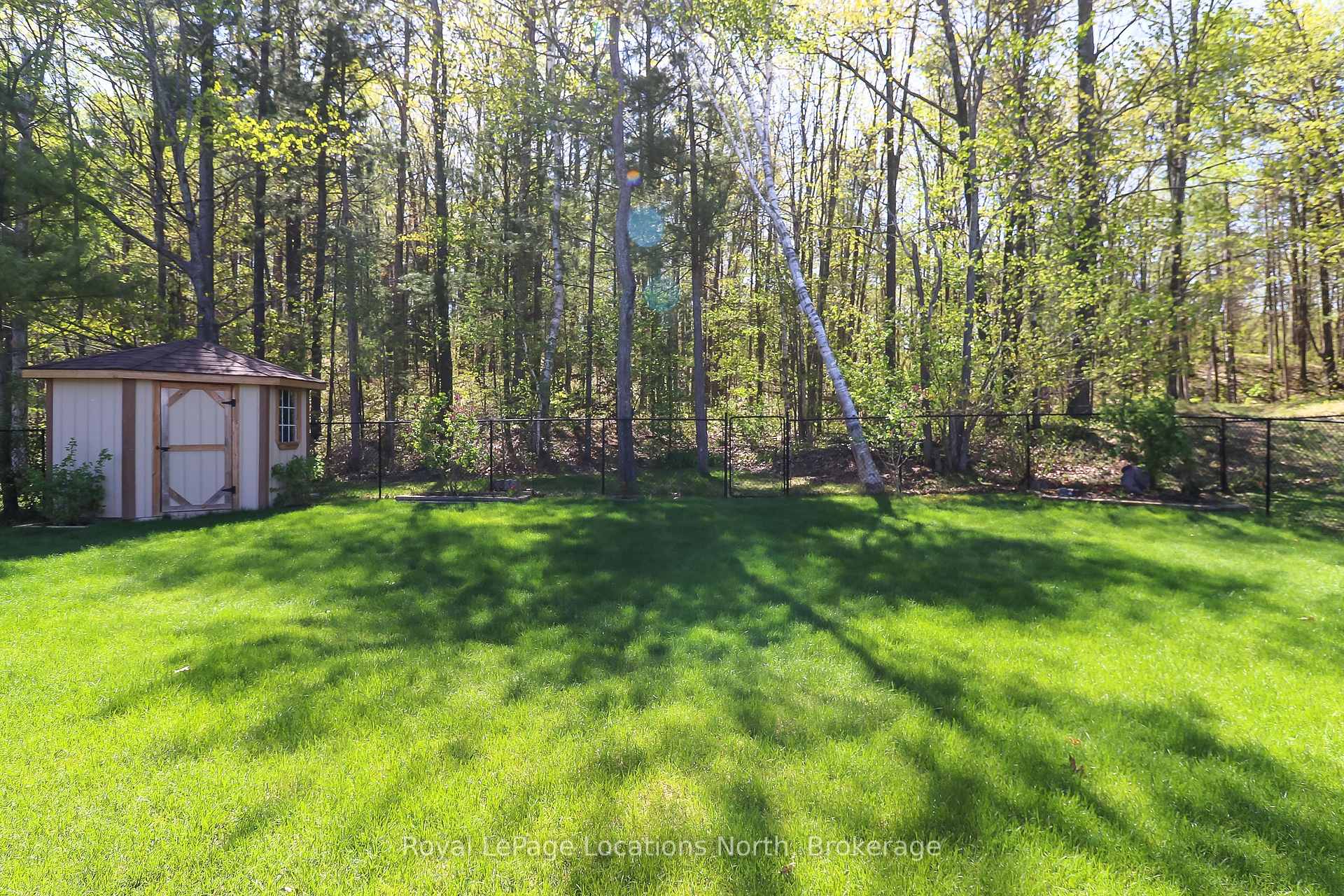 Photo 6 of 60 Leo Boulevard, Wasaga Beach — HOMEH
