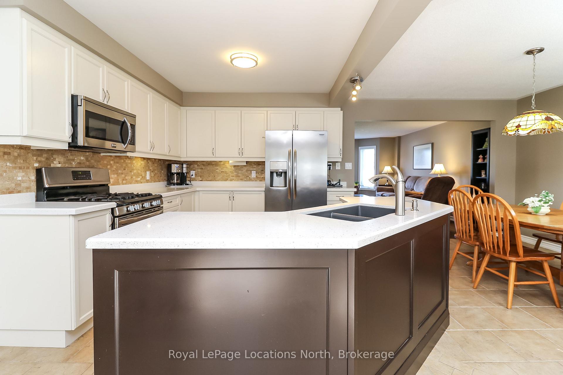 Photo 32 of 60 Leo Boulevard, Wasaga Beach — HOMEH