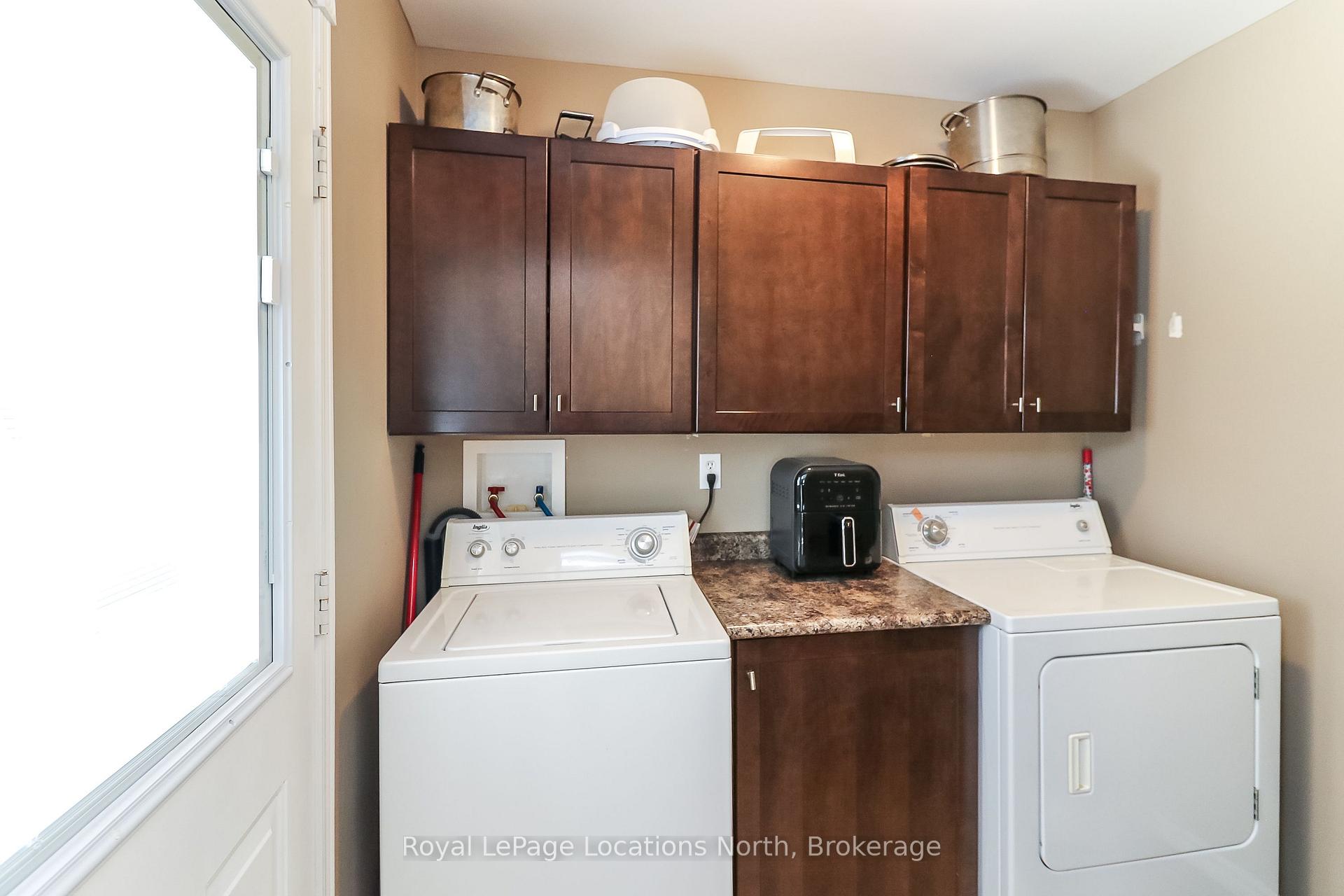 Photo 33 of 60 Leo Boulevard, Wasaga Beach — HOMEH
