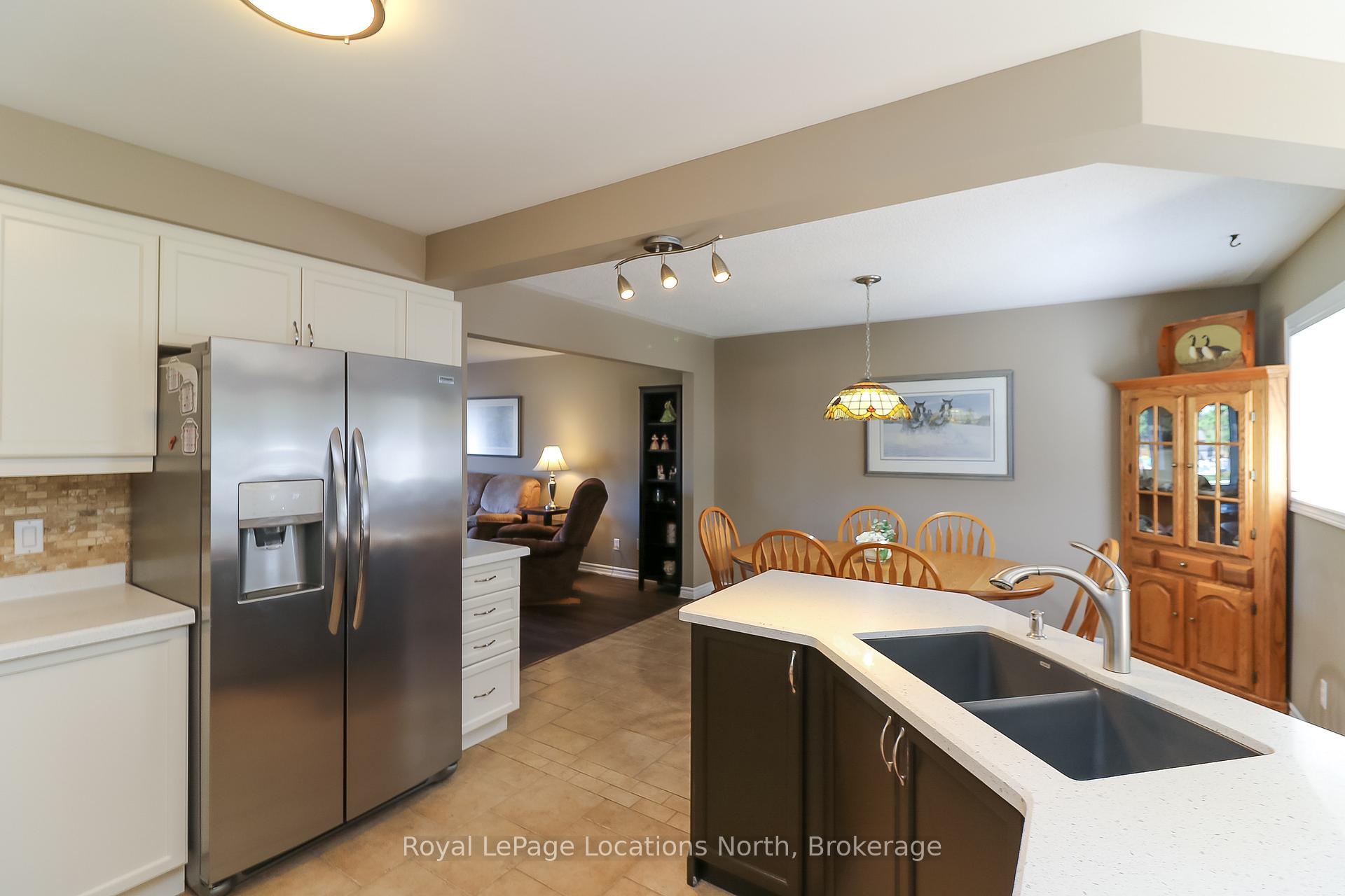 Photo 34 of 60 Leo Boulevard, Wasaga Beach — HOMEH