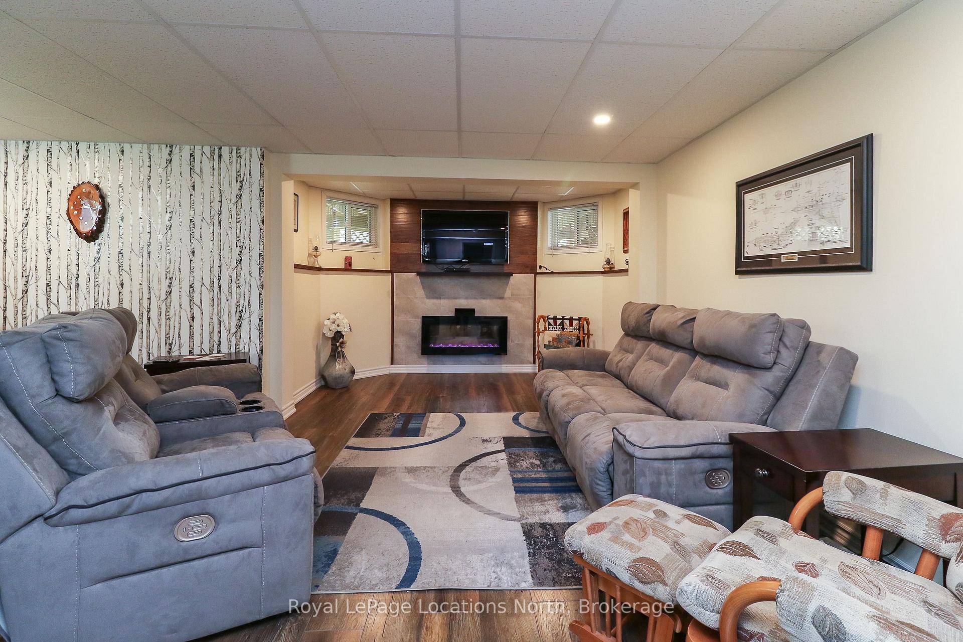 Photo 35 of 60 Leo Boulevard, Wasaga Beach — HOMEH