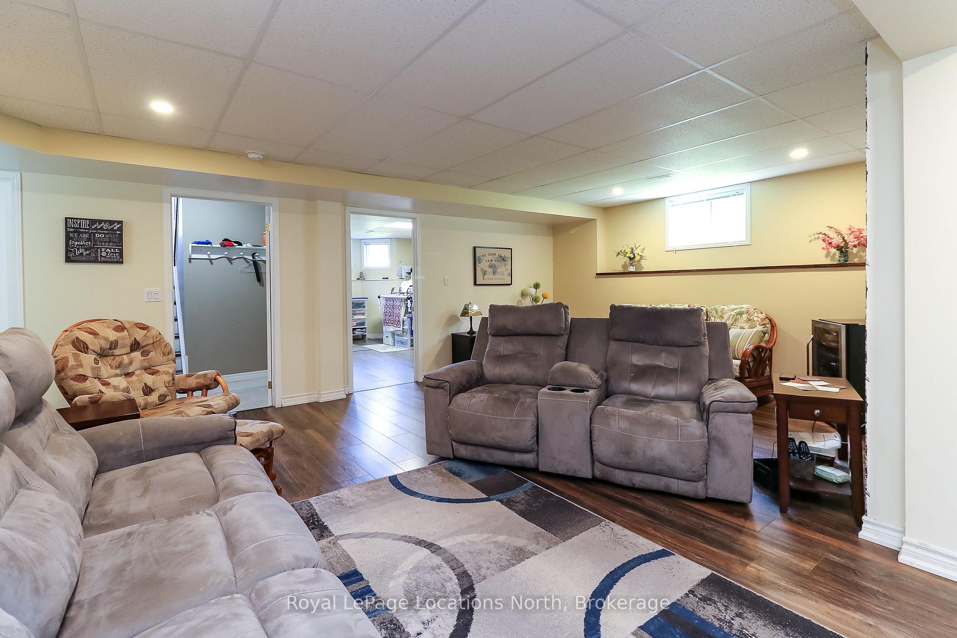 Photo 36 of 60 Leo Boulevard, Wasaga Beach — HOMEH