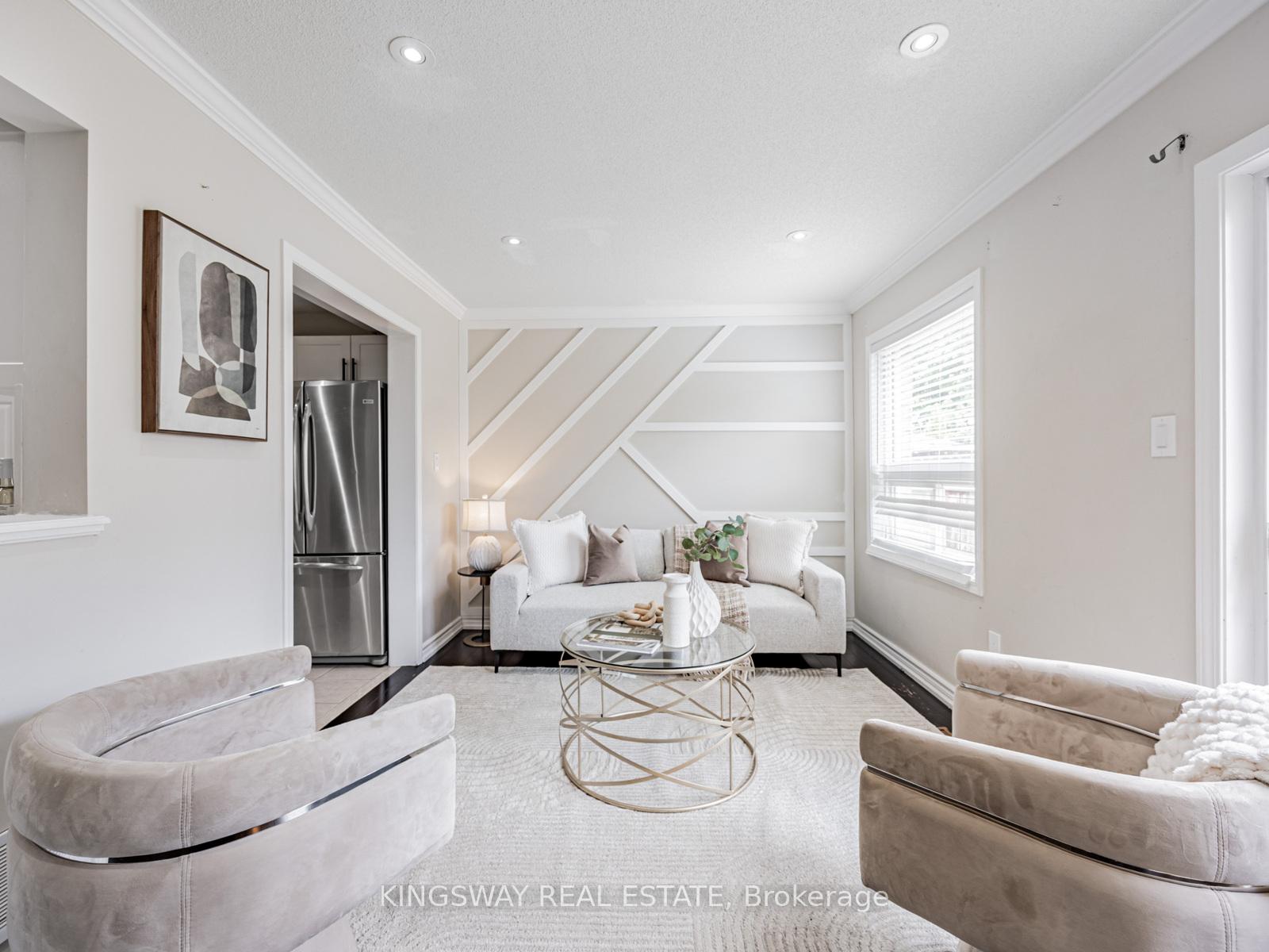 Photo 14 of 150 Kirkland Place, Whitby, Williamsburg — HOMEH