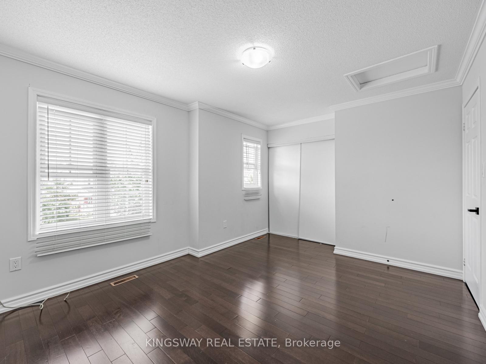 Photo 26 of 150 Kirkland Place, Whitby, Williamsburg — HOMEH