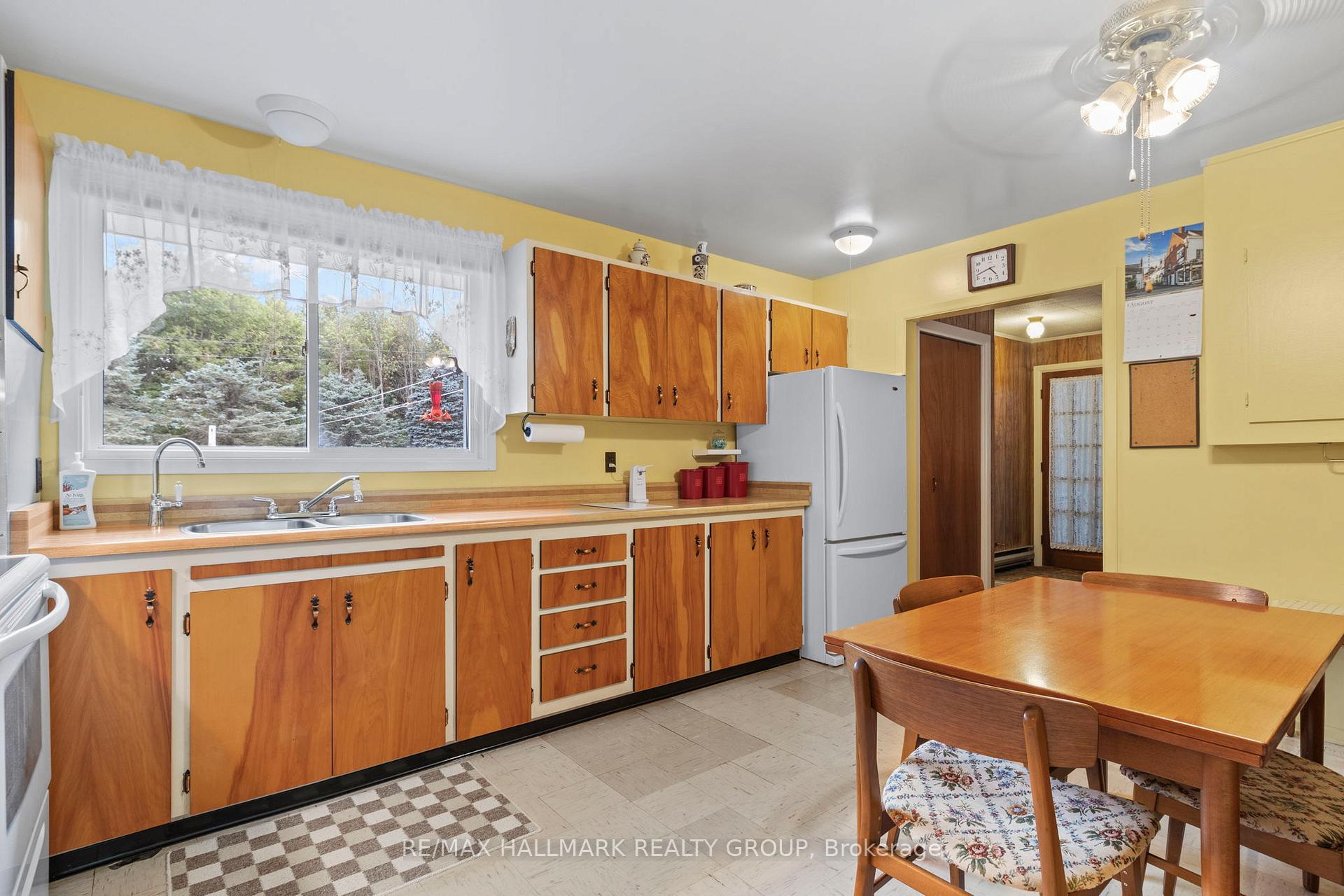 Photo 19 of 5542 Algonquin Road, Augusta, Augusta Twp — HOMEH