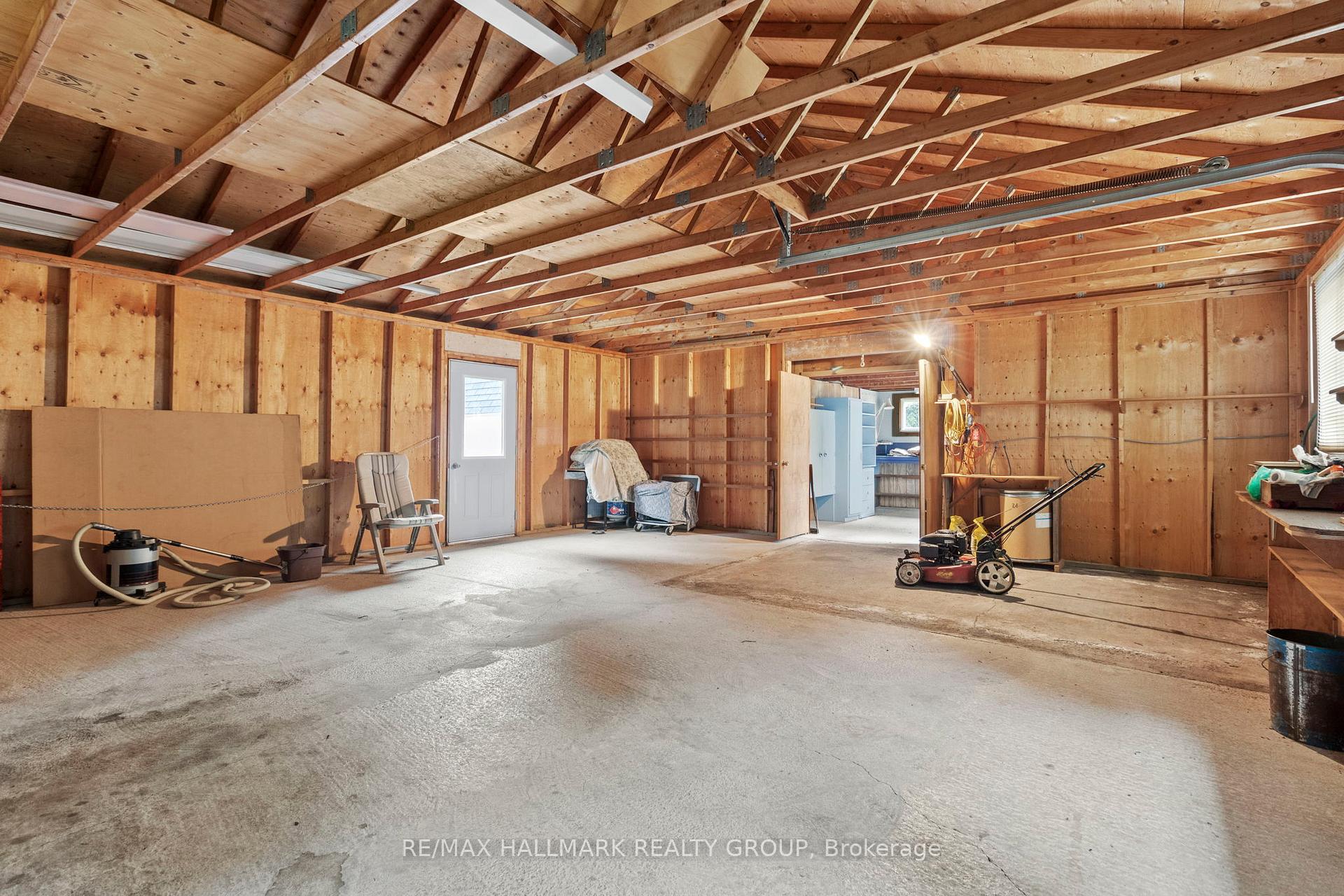 Photo 39 of 5542 Algonquin Road, Augusta, Augusta Twp — HOMEH