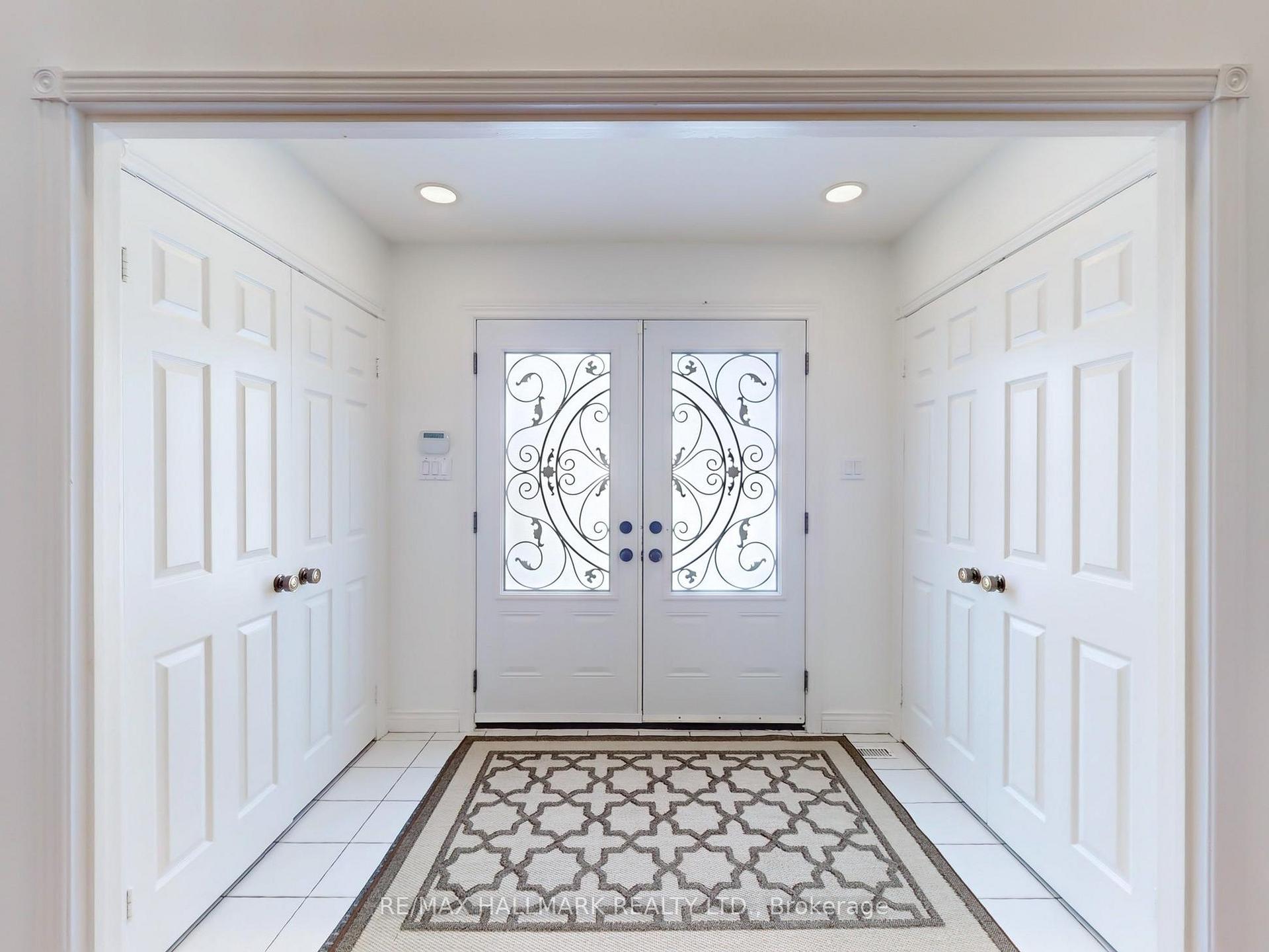 Photo 3 of 29 Briarwood Road, Markham, Unionville — HOMEH
