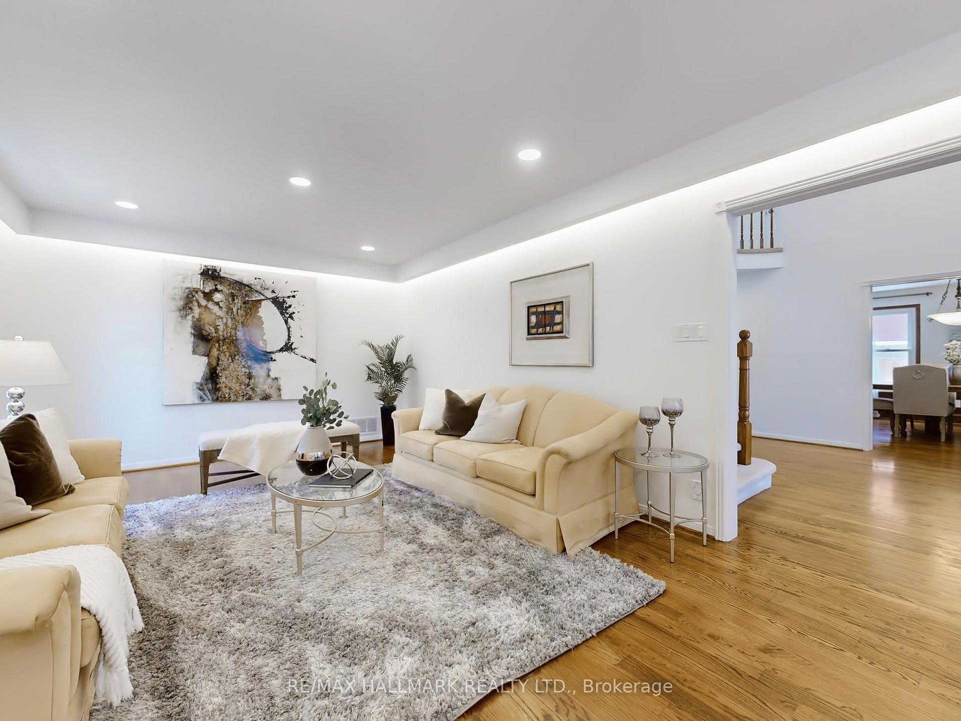 Photo 7 of 29 Briarwood Road, Markham, Unionville — HOMEH