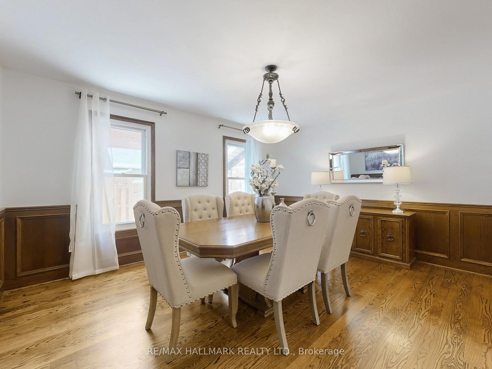 Photo 11 of 29 Briarwood Road, Markham, Unionville — HOMEH