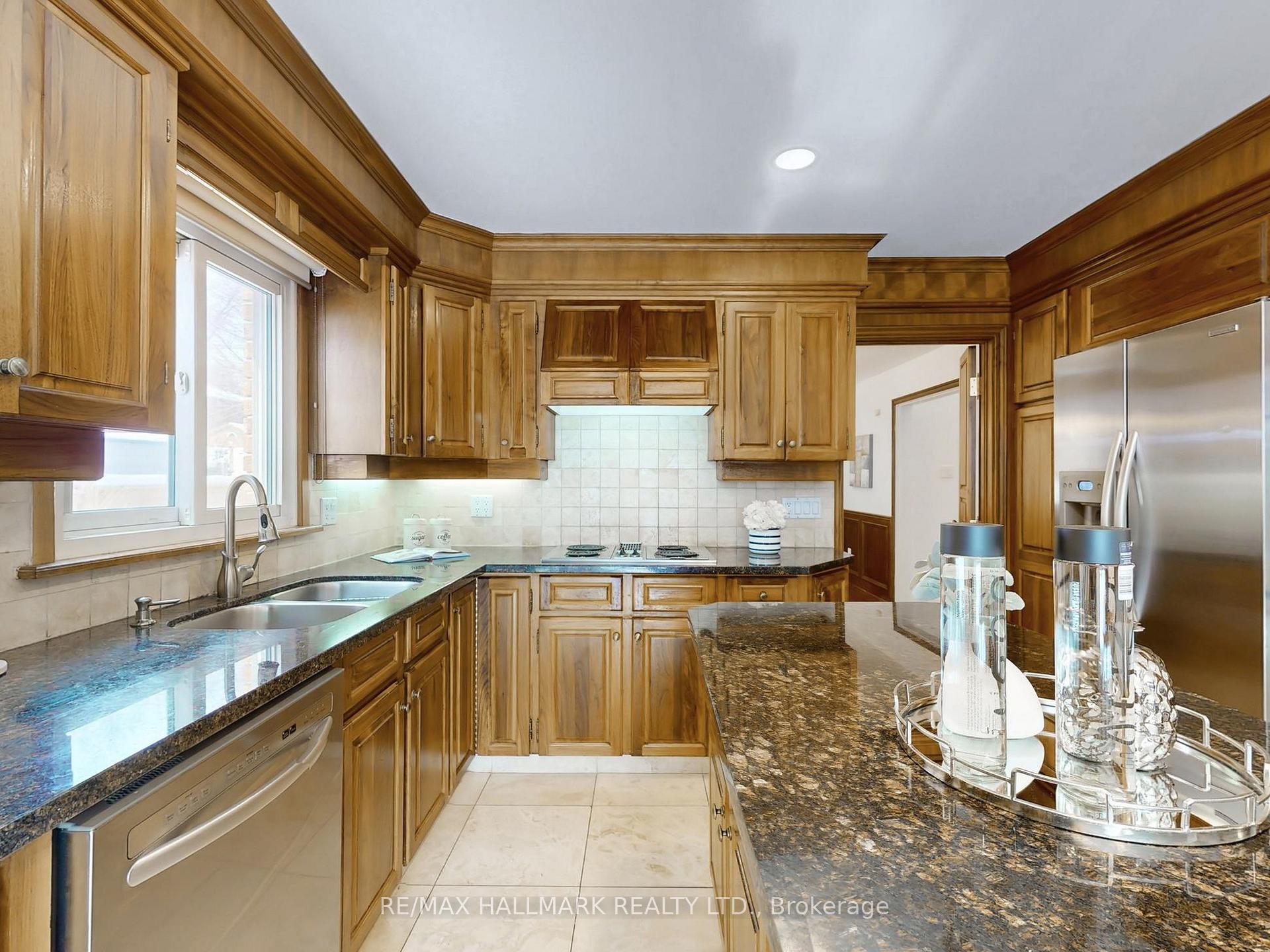 Photo 18 of 29 Briarwood Road, Markham, Unionville — HOMEH