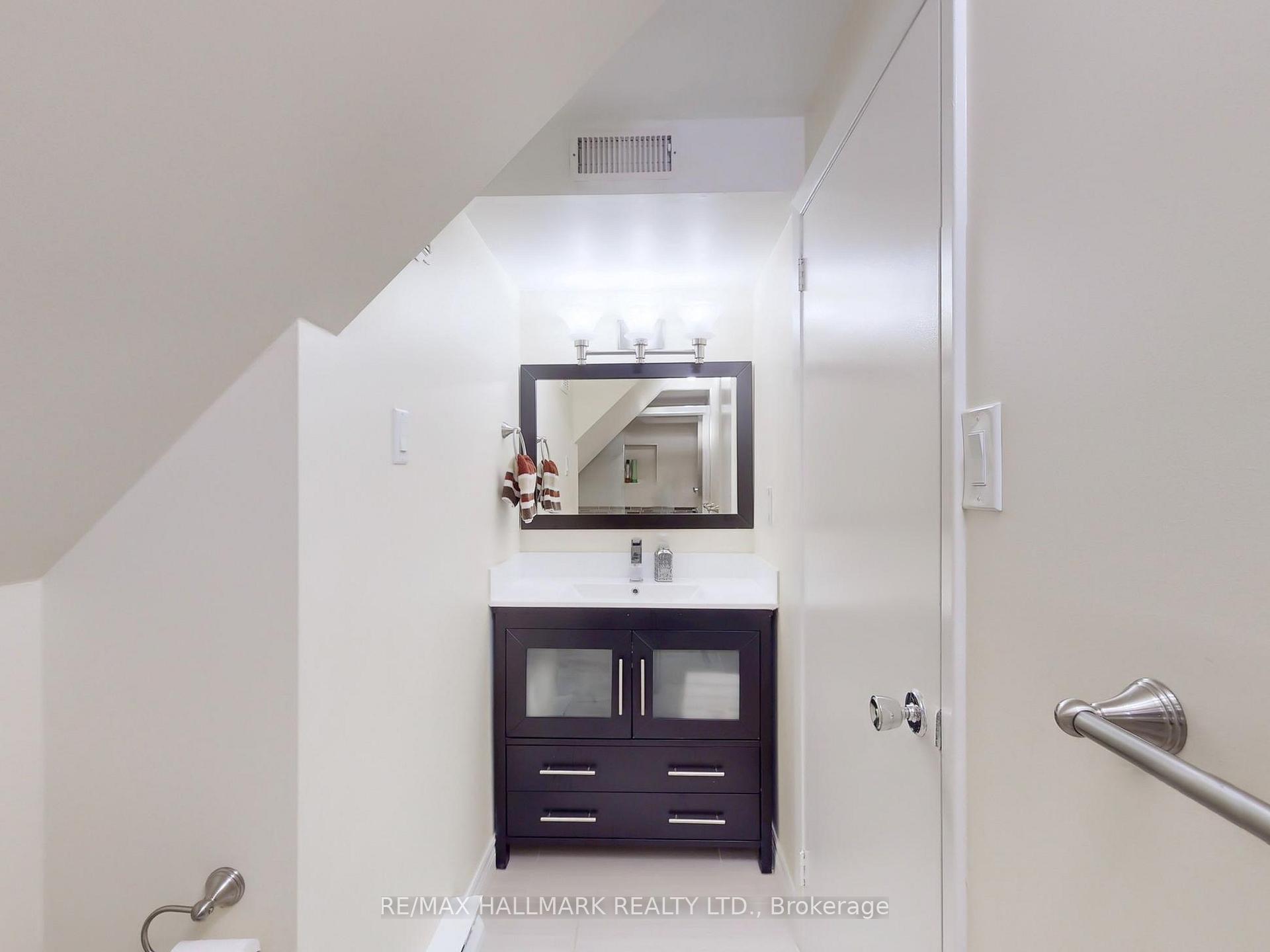 Photo 39 of 29 Briarwood Road, Markham, Unionville — HOMEH