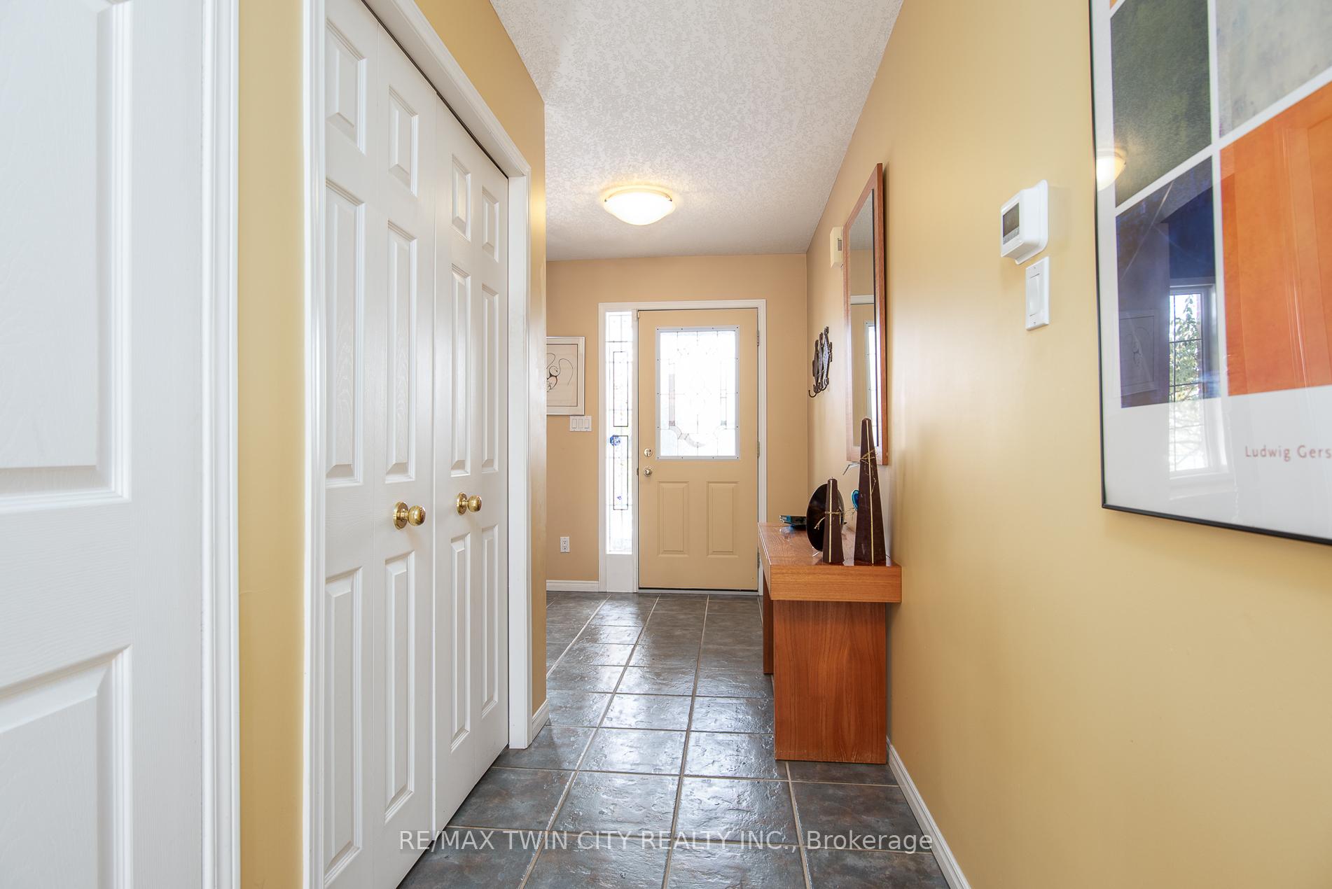 Photo 6 of 615 Inglis Falls Place, Waterloo — HOMEH
