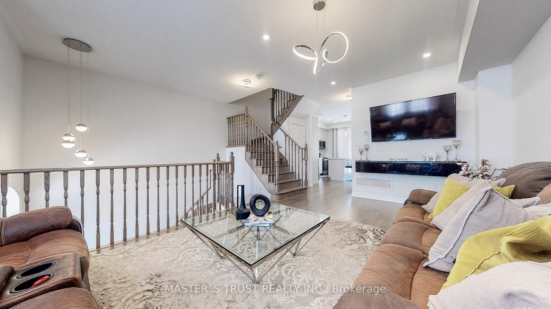 Photo 6 of 62 Campobello Street, Vaughan, Patterson — HOMEH