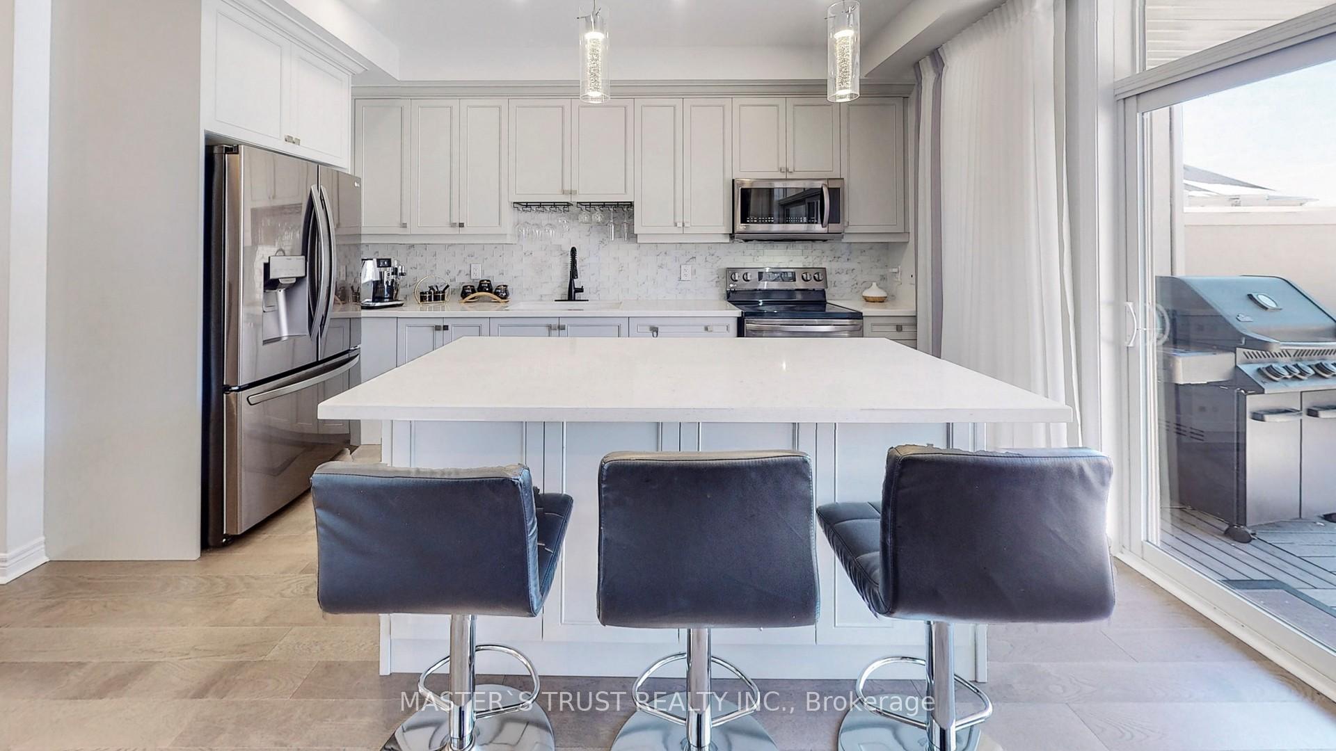 Photo 8 of 62 Campobello Street, Vaughan, Patterson — HOMEH