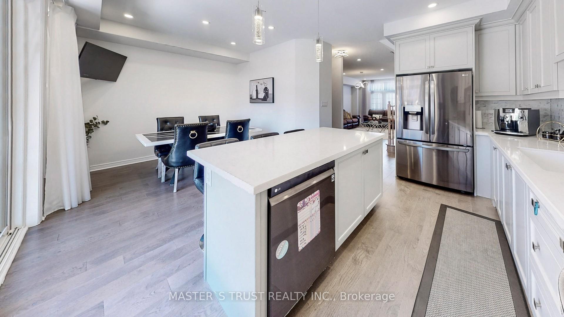 Photo 11 of 62 Campobello Street, Vaughan, Patterson — HOMEH
