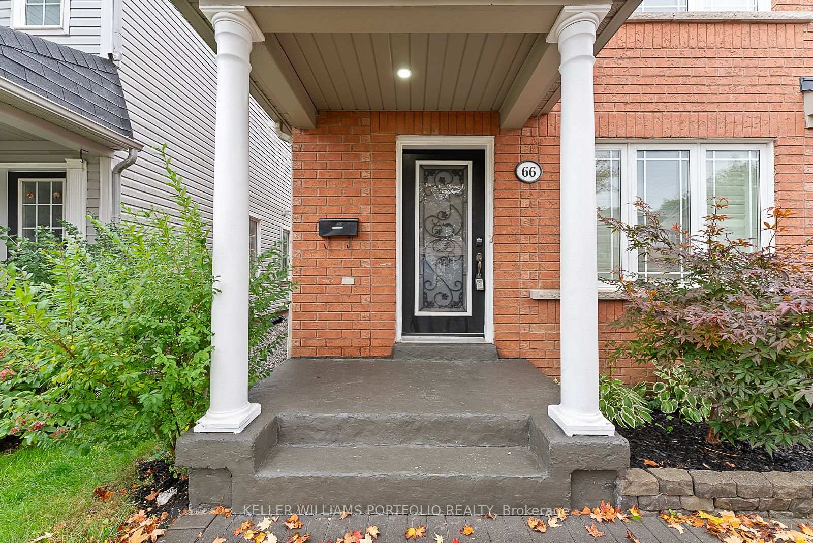 Photo 4 of 66 Armitage Crescent, Ajax, Northwest Ajax — HOMEH