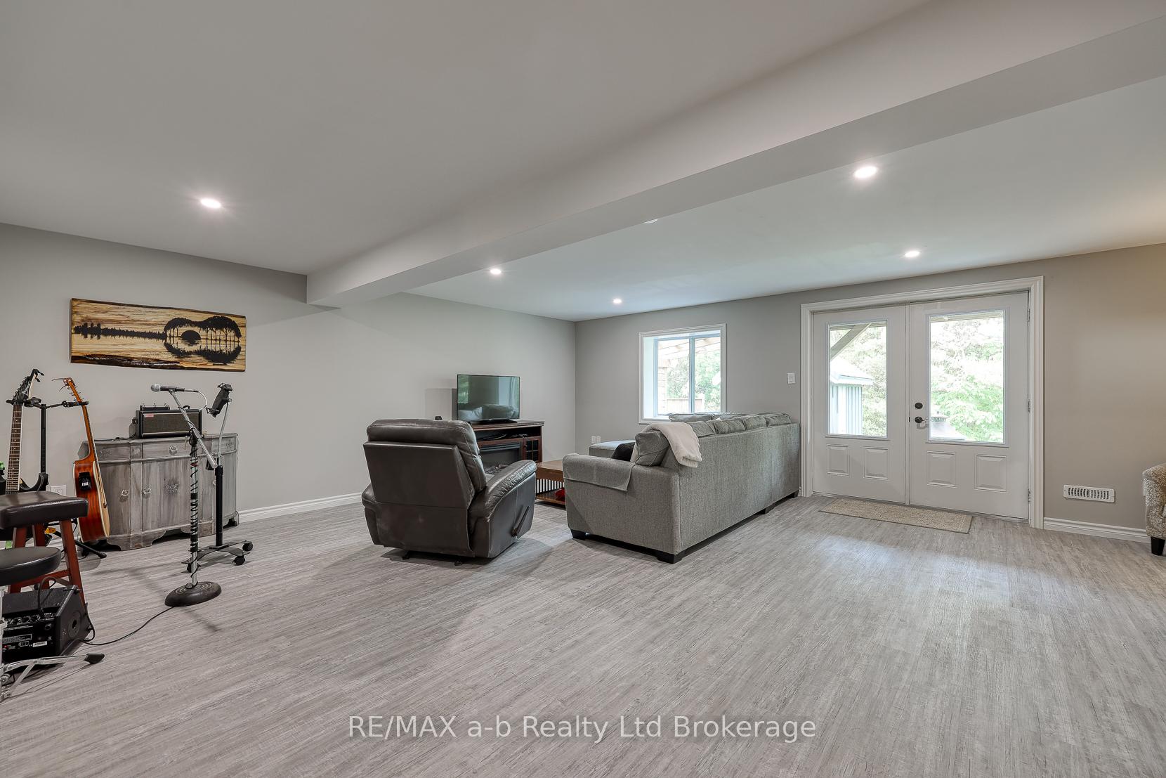 Photo 26 of 60 James Street, Zorra, Embro — HOMEH