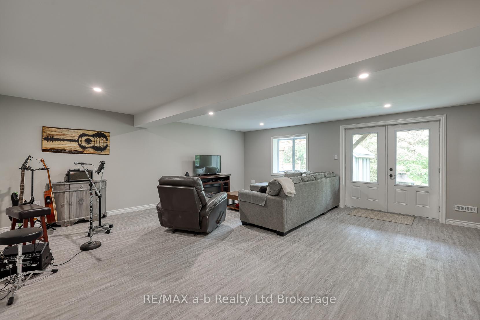 Photo 30 of 60 James Street, Zorra, Embro — HOMEH