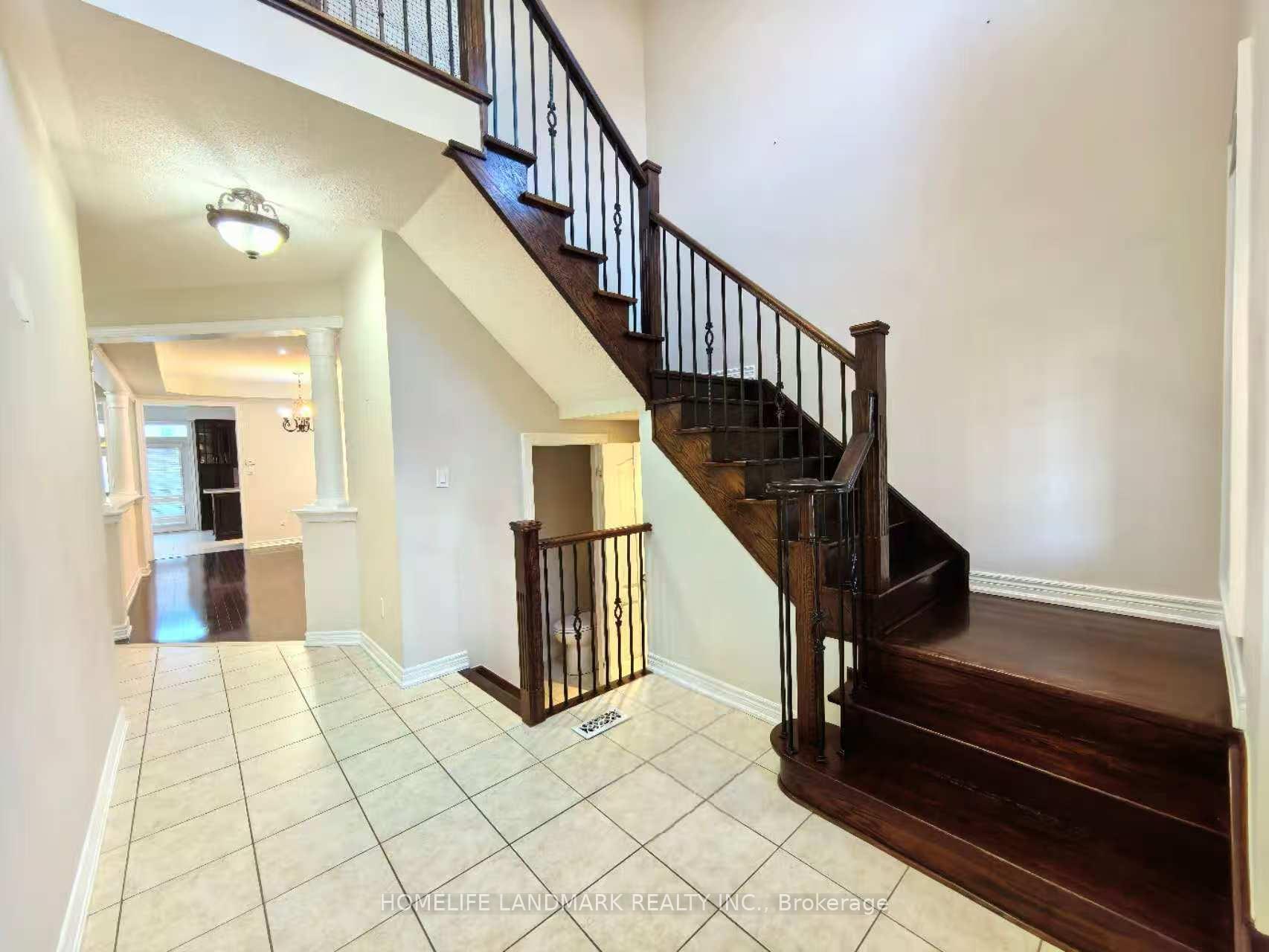 Photo 3 of 167 Valley Vista Drive, Vaughan, Patterson — HOMEH