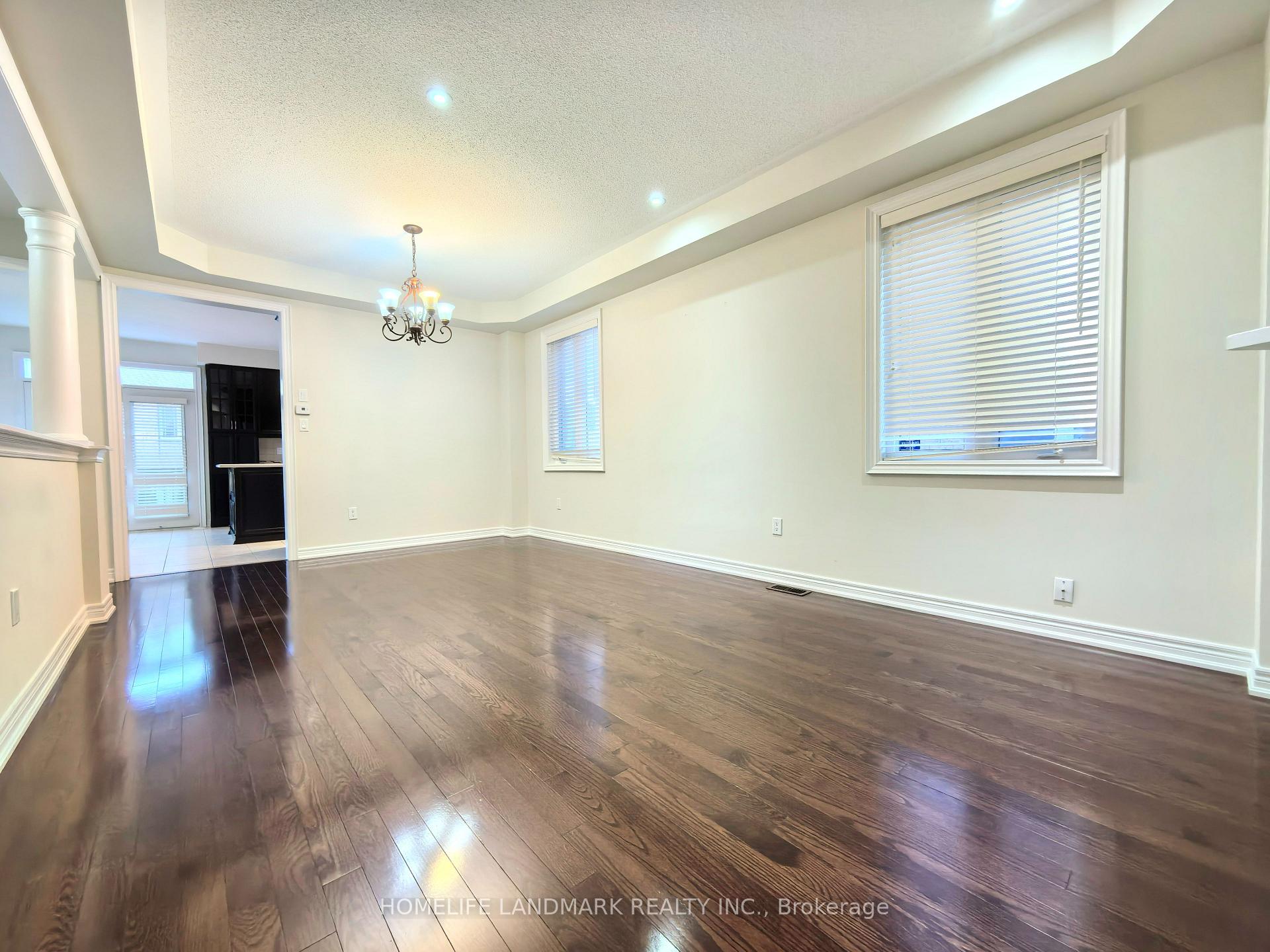 Photo 5 of 167 Valley Vista Drive, Vaughan, Patterson — HOMEH
