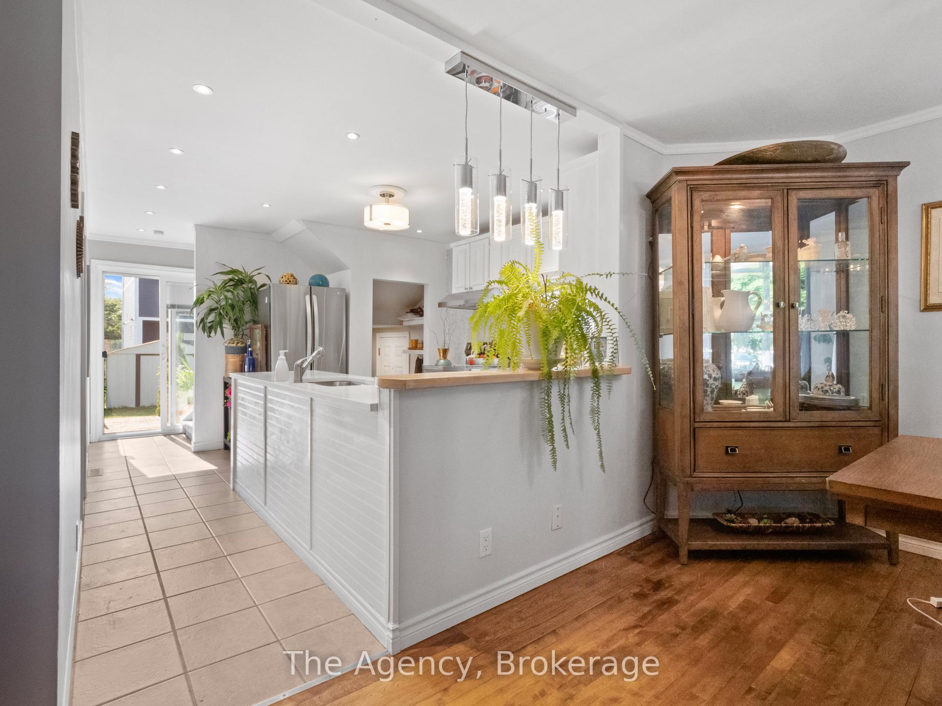 Photo 10 of 36 Afton Avenue, Welland, Lincoln/Crowland — HOMEH