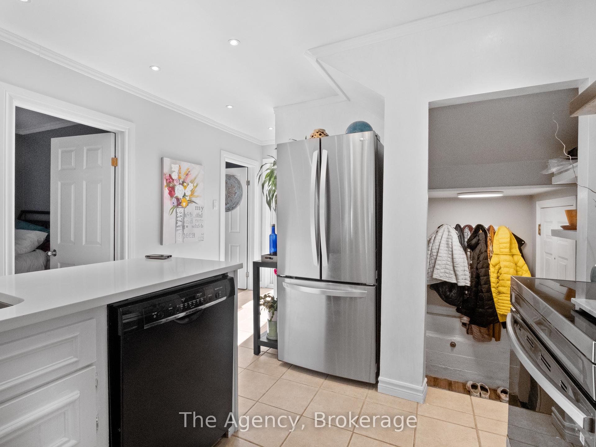 Photo 12 of 36 Afton Avenue, Welland, Lincoln/Crowland — HOMEH