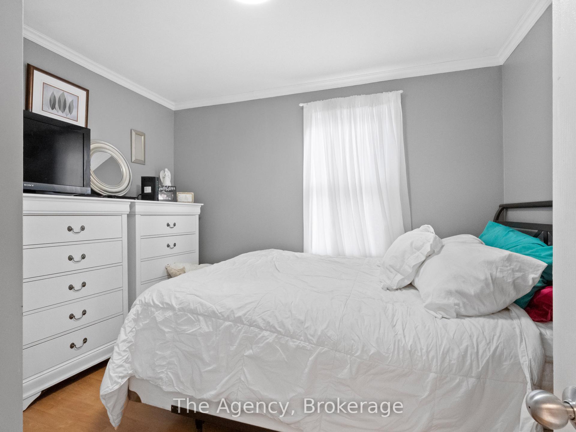 Photo 16 of 36 Afton Avenue, Welland, Lincoln/Crowland — HOMEH