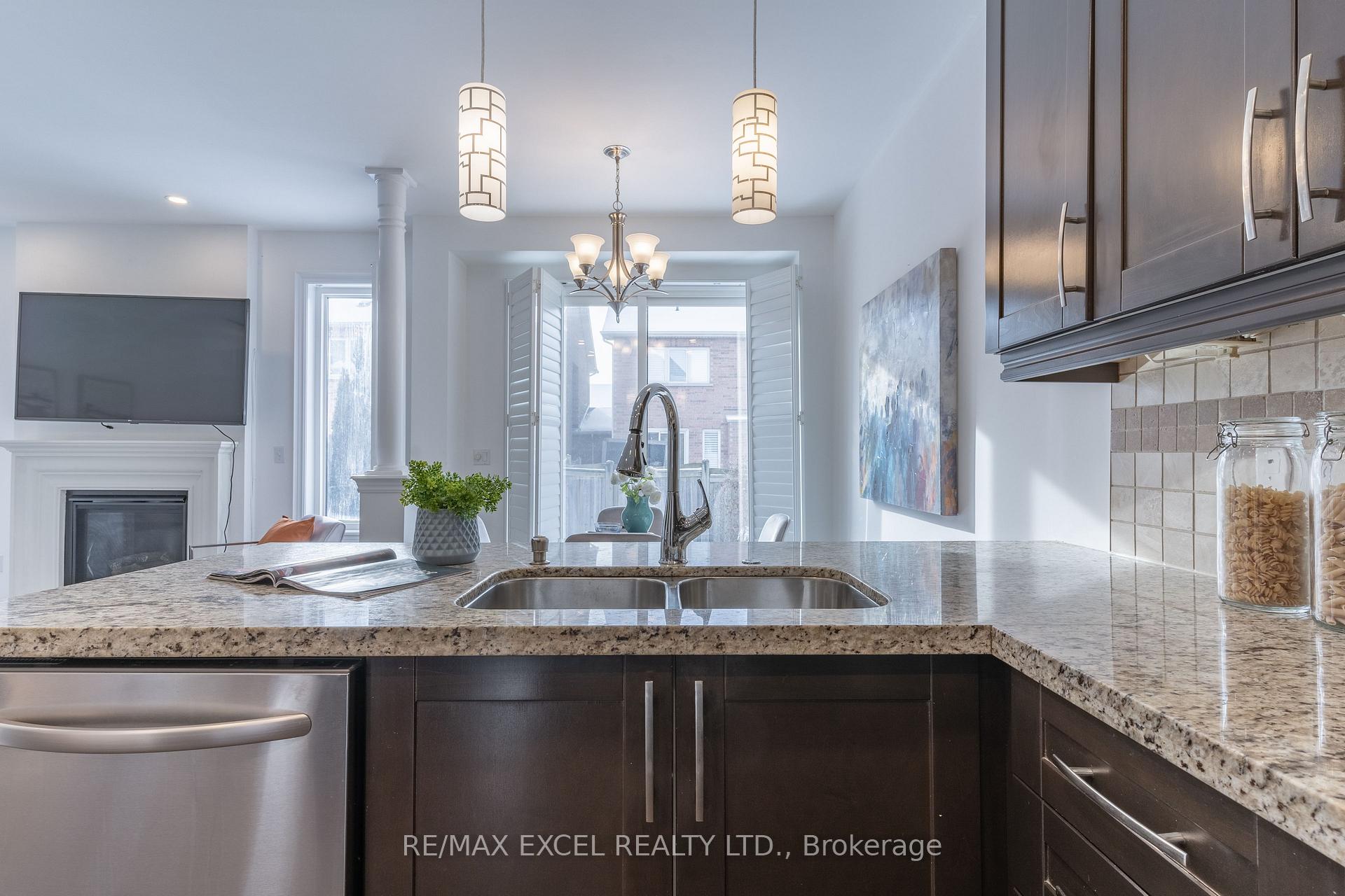 Photo 16 of 13 Sisina Avenue, Markham, Cathedraltown — HOMEH