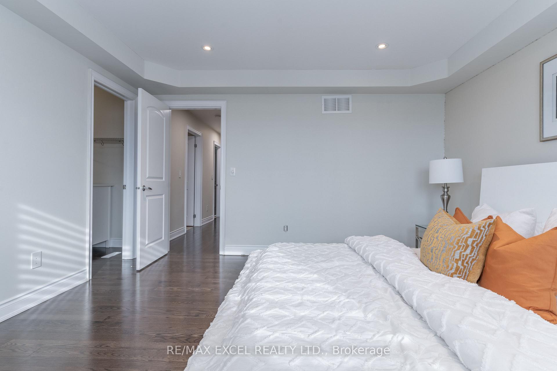Photo 23 of 13 Sisina Avenue, Markham, Cathedraltown — HOMEH