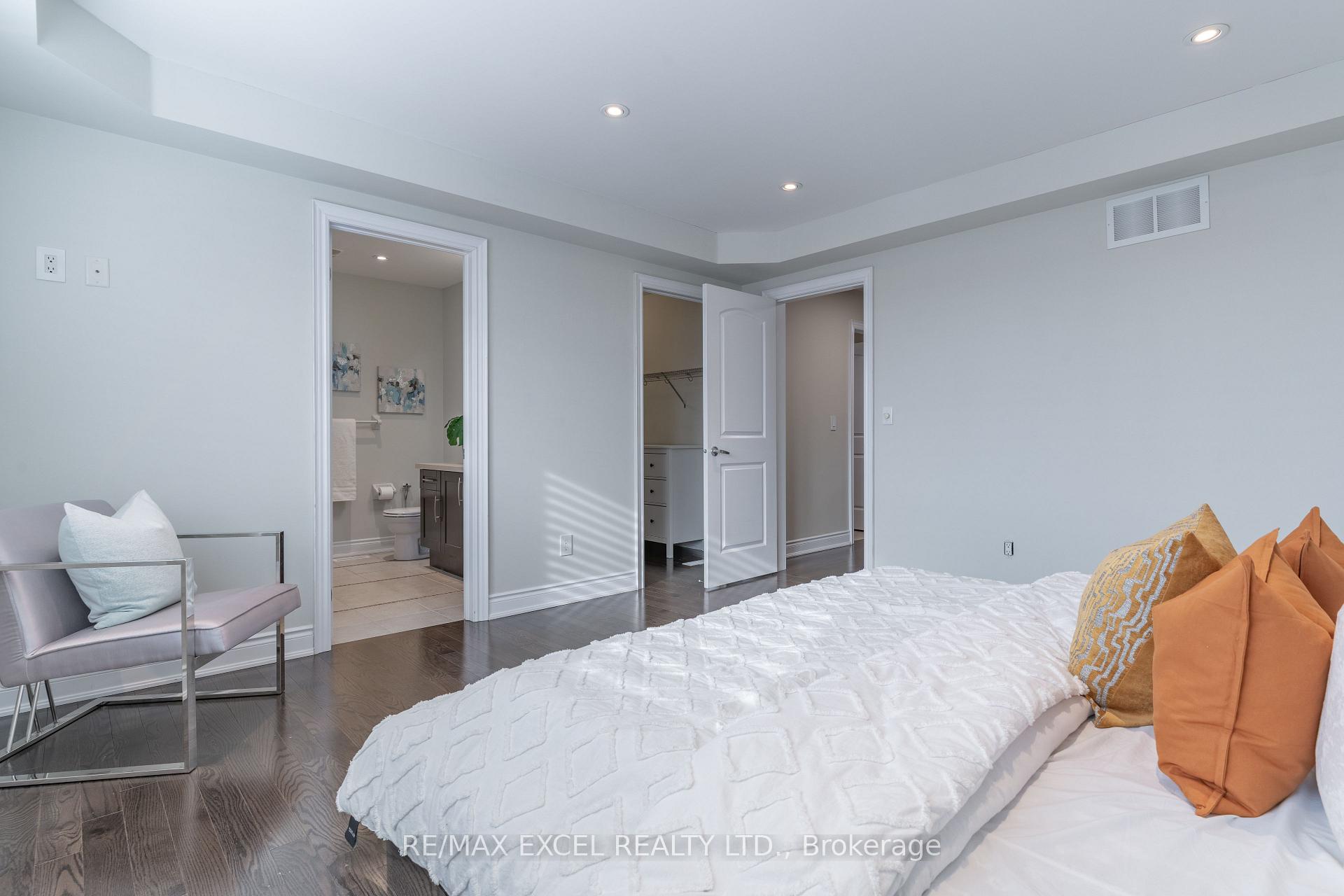 Photo 24 of 13 Sisina Avenue, Markham, Cathedraltown — HOMEH