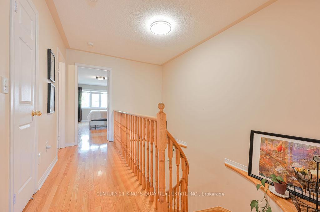 Photo 17 of 83 Daniel Reaman Crescent, Vaughan, Patterson — HOMEH