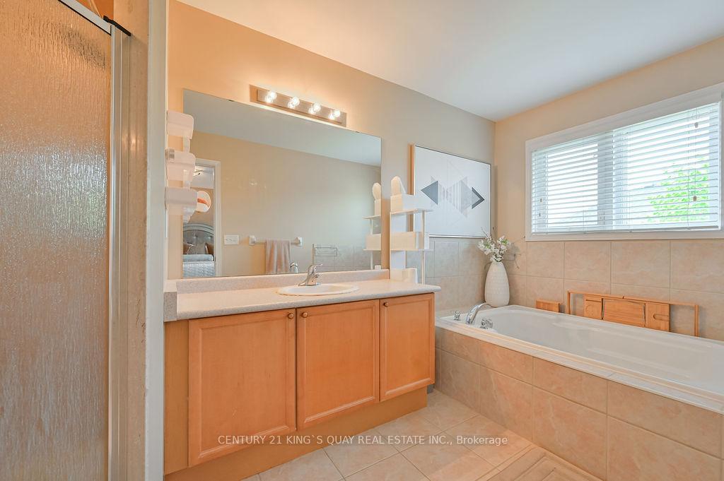 Photo 21 of 83 Daniel Reaman Crescent, Vaughan, Patterson — HOMEH