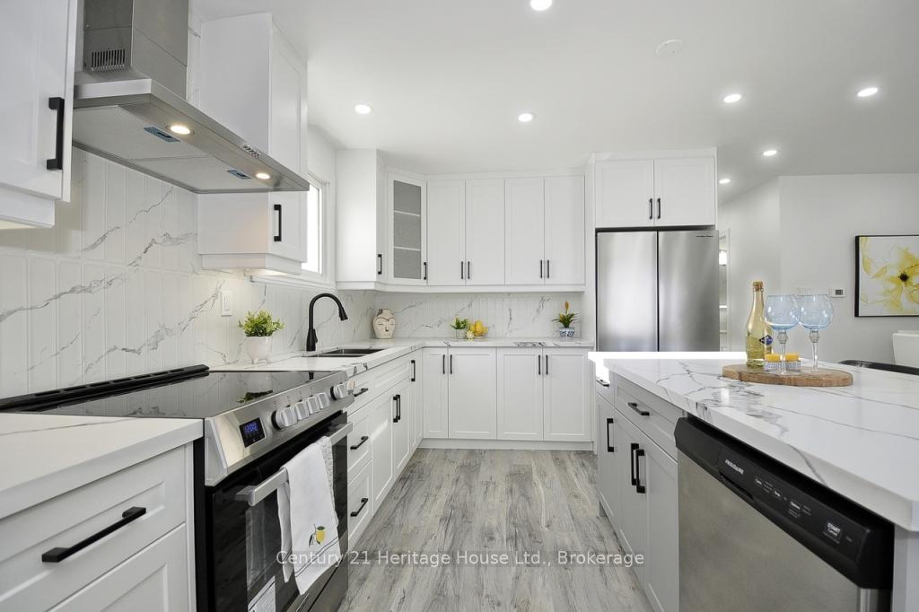 Photo 7 of Unit A, 244 Northlake Drive, Waterloo — HOMEH