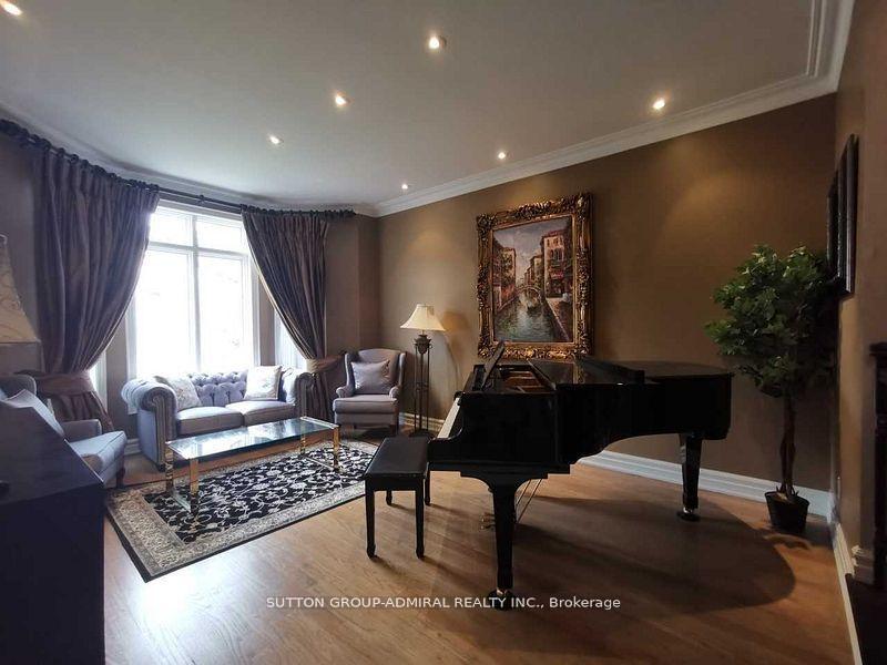 Photo 4 of 46 Humberview Drive, Vaughan, Islington Woods — HOMEH
