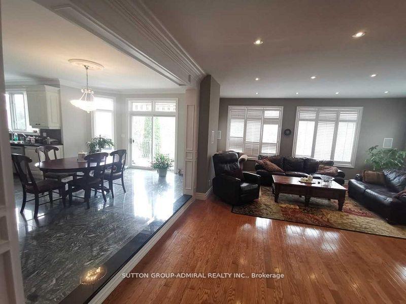Photo 7 of 46 Humberview Drive, Vaughan, Islington Woods — HOMEH