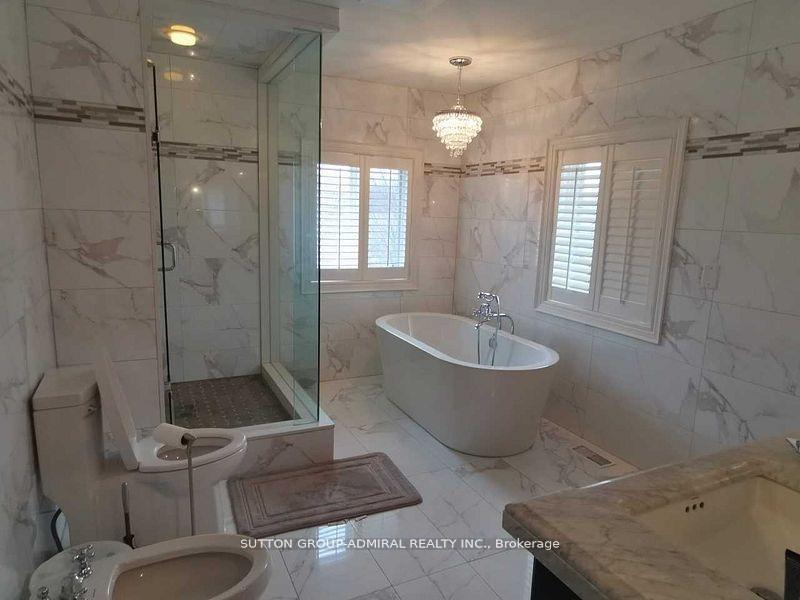 Photo 13 of 46 Humberview Drive, Vaughan, Islington Woods — HOMEH