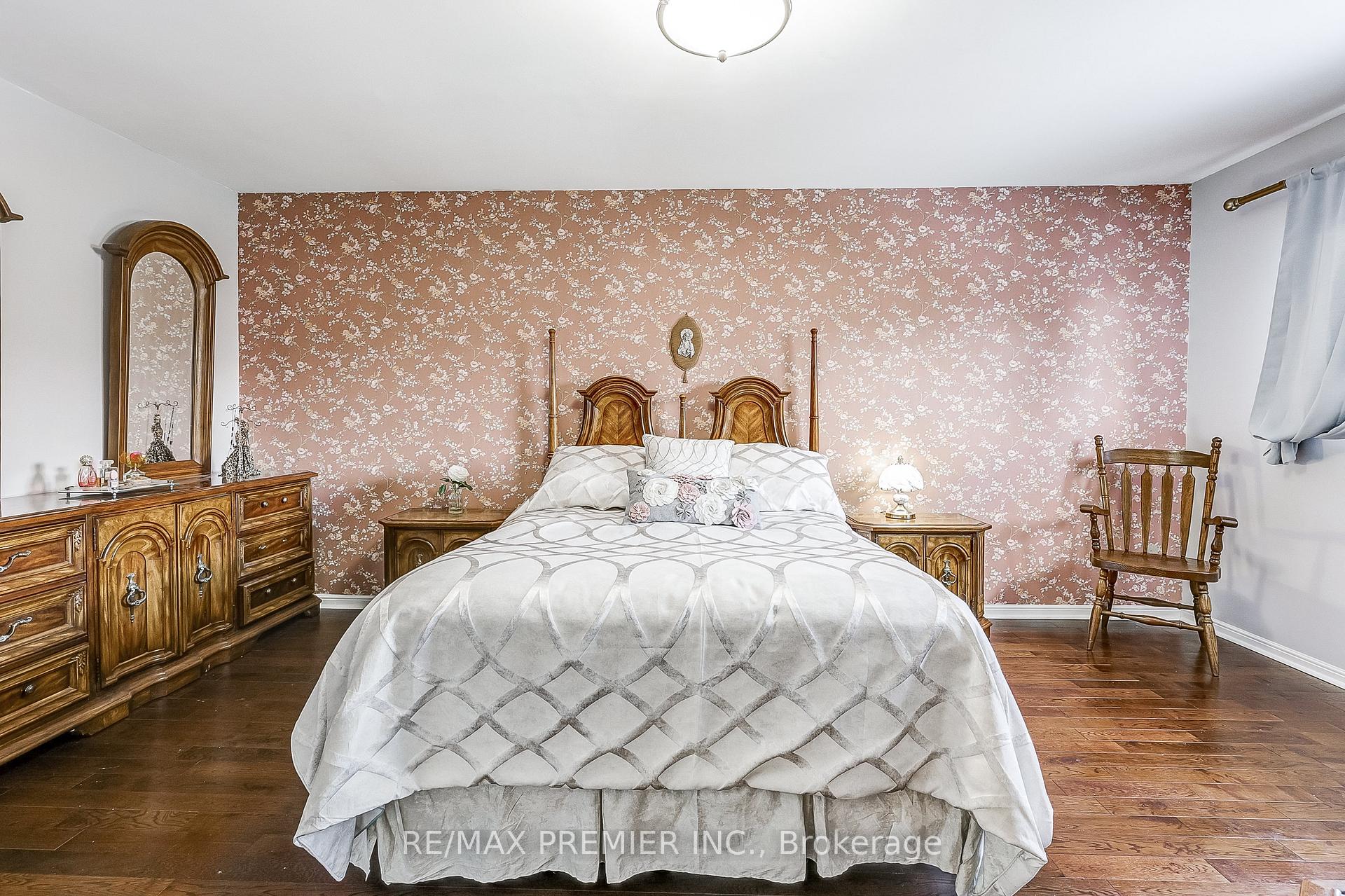 Photo 25 of 22 Whiteoak Court, Markham, Sherwood-Amberglen — HOMEH