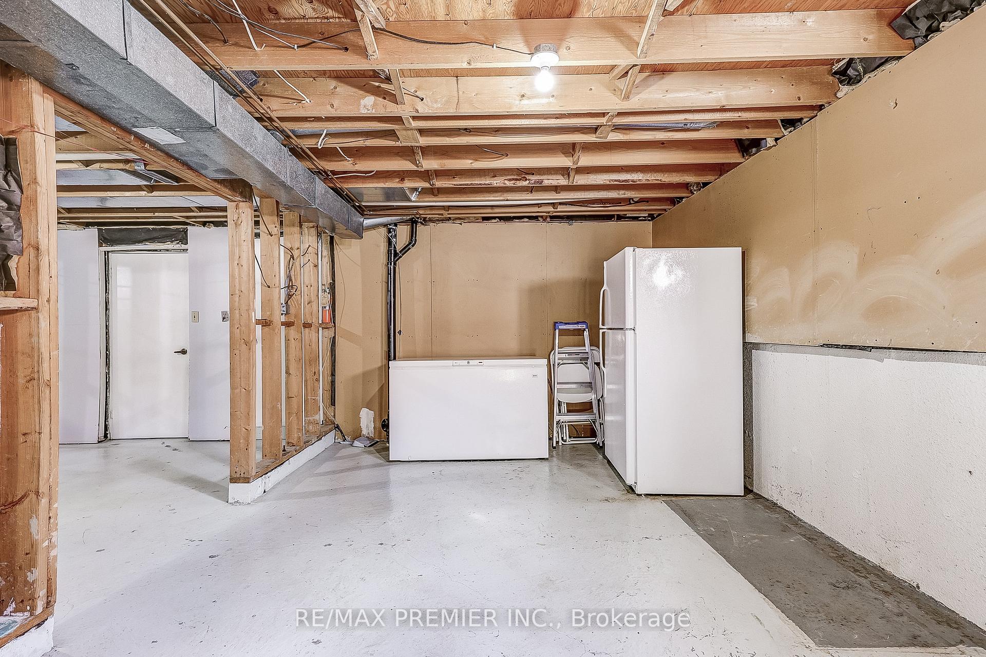 Photo 34 of 22 Whiteoak Court, Markham, Sherwood-Amberglen — HOMEH