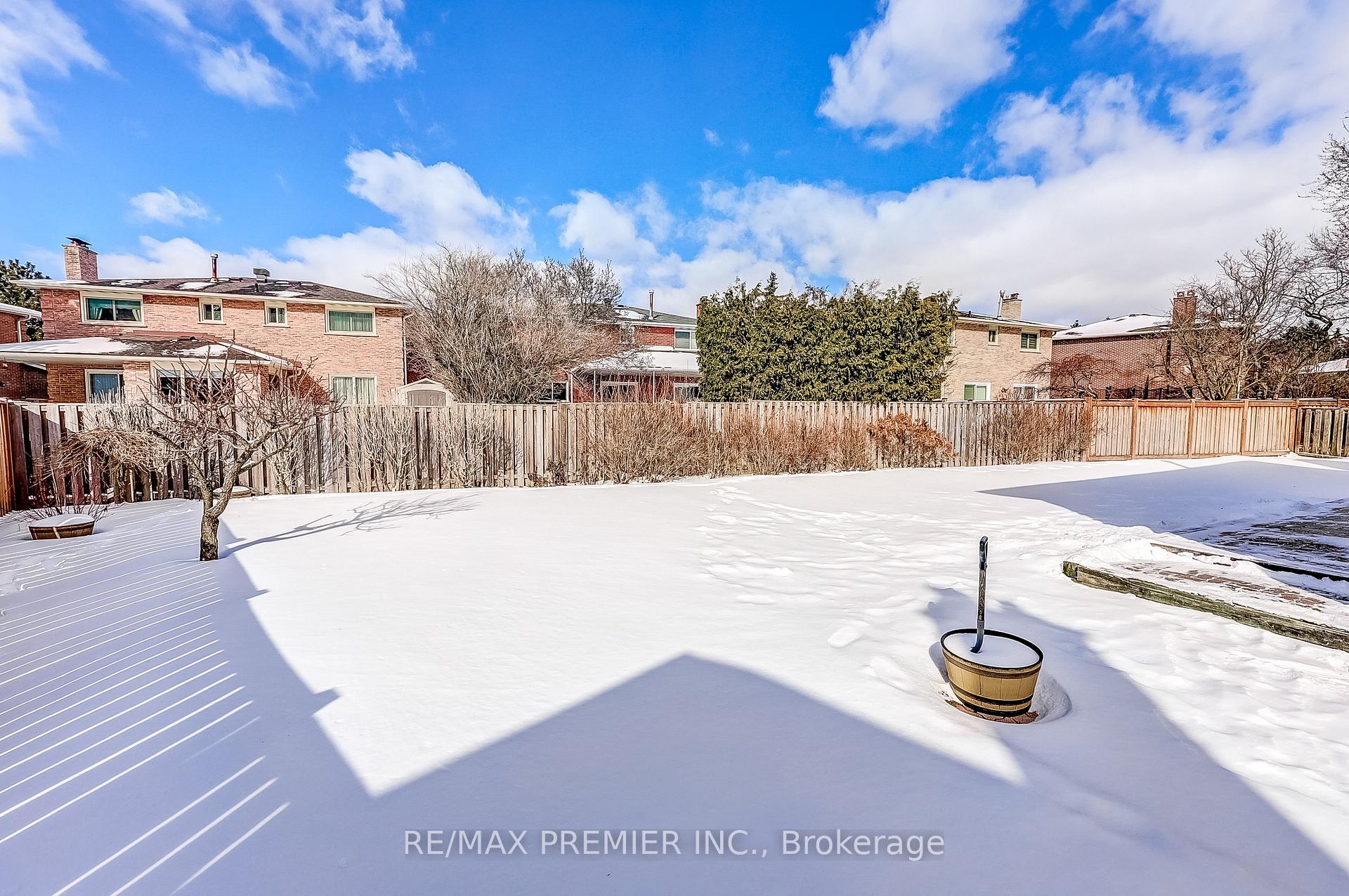 Photo 42 of 22 Whiteoak Court, Markham, Sherwood-Amberglen — HOMEH