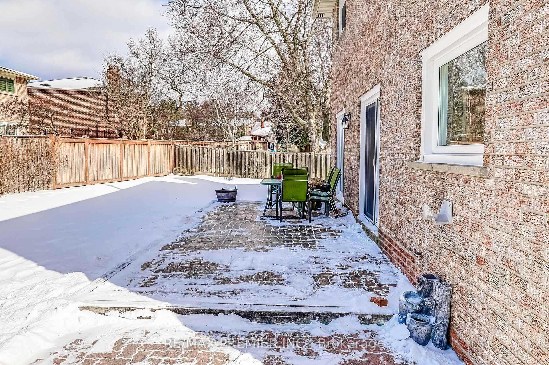 Photo 43 of 22 Whiteoak Court, Markham, Sherwood-Amberglen — HOMEH
