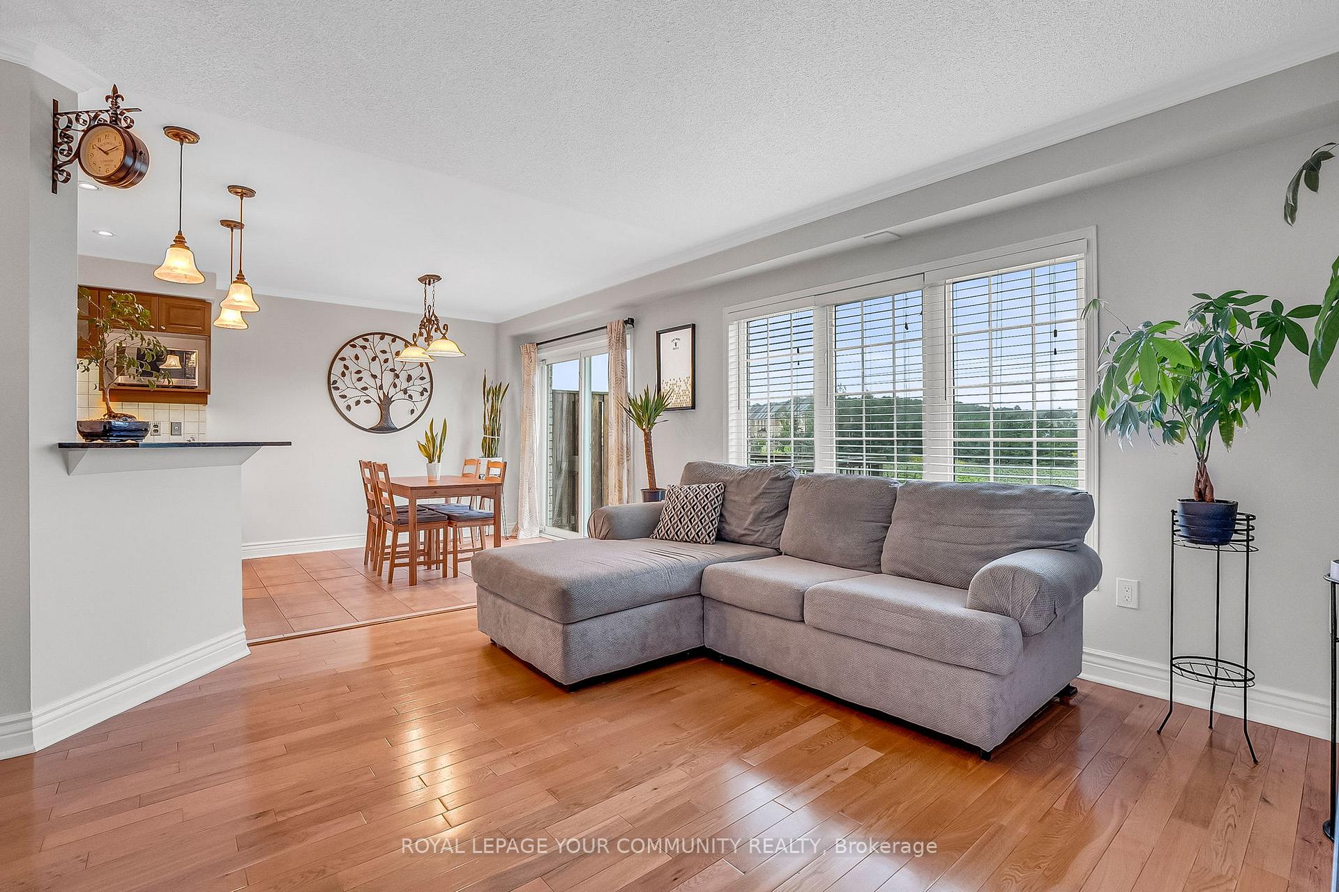 Photo 7 of 70 Millcliff Circle, Aurora, Aurora Grove — HOMEH