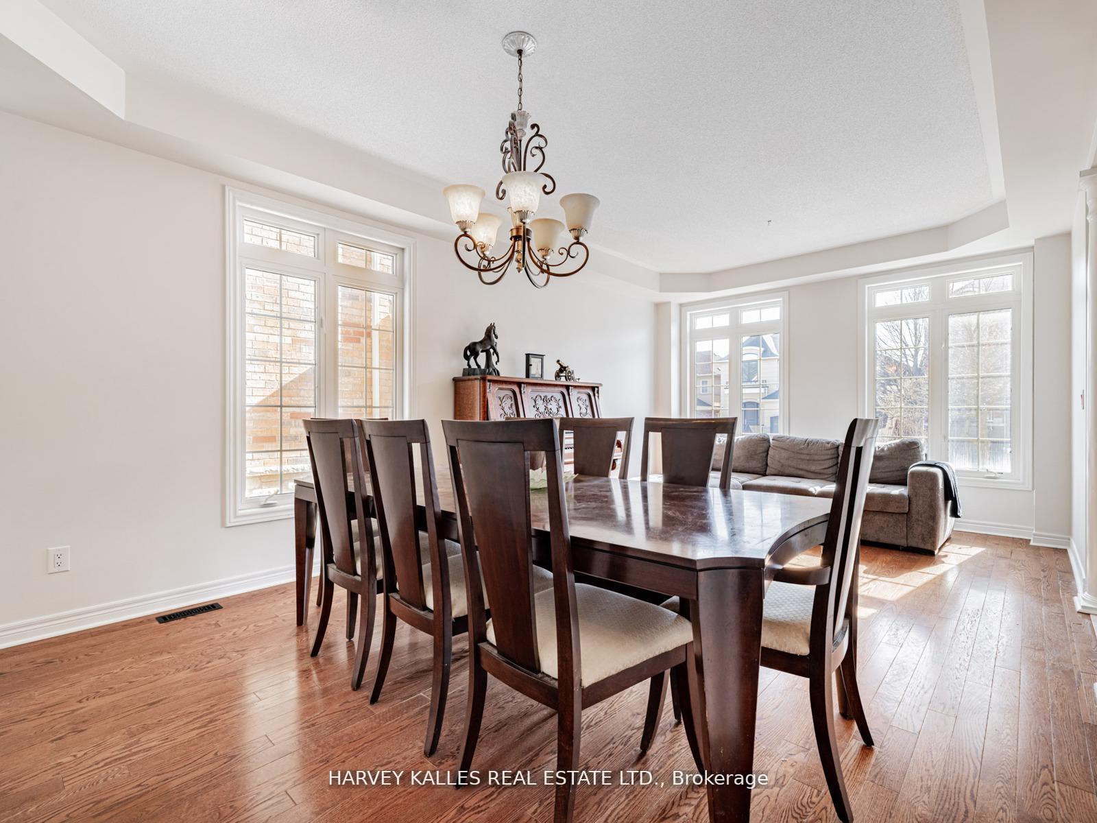 Photo 5 of 41 William Bowes Boulevard, Vaughan, Patterson — HOMEH